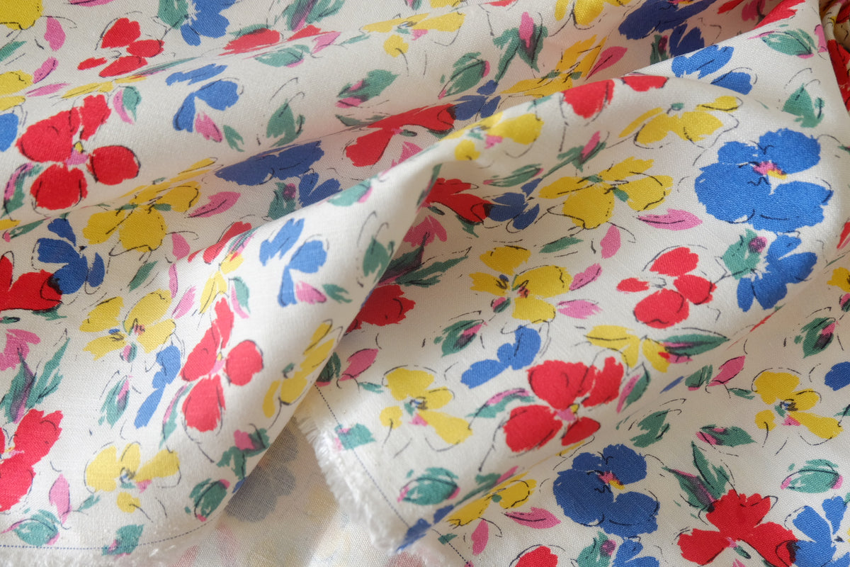 Painterly Pansy Linen Cotton – 3.3 yd