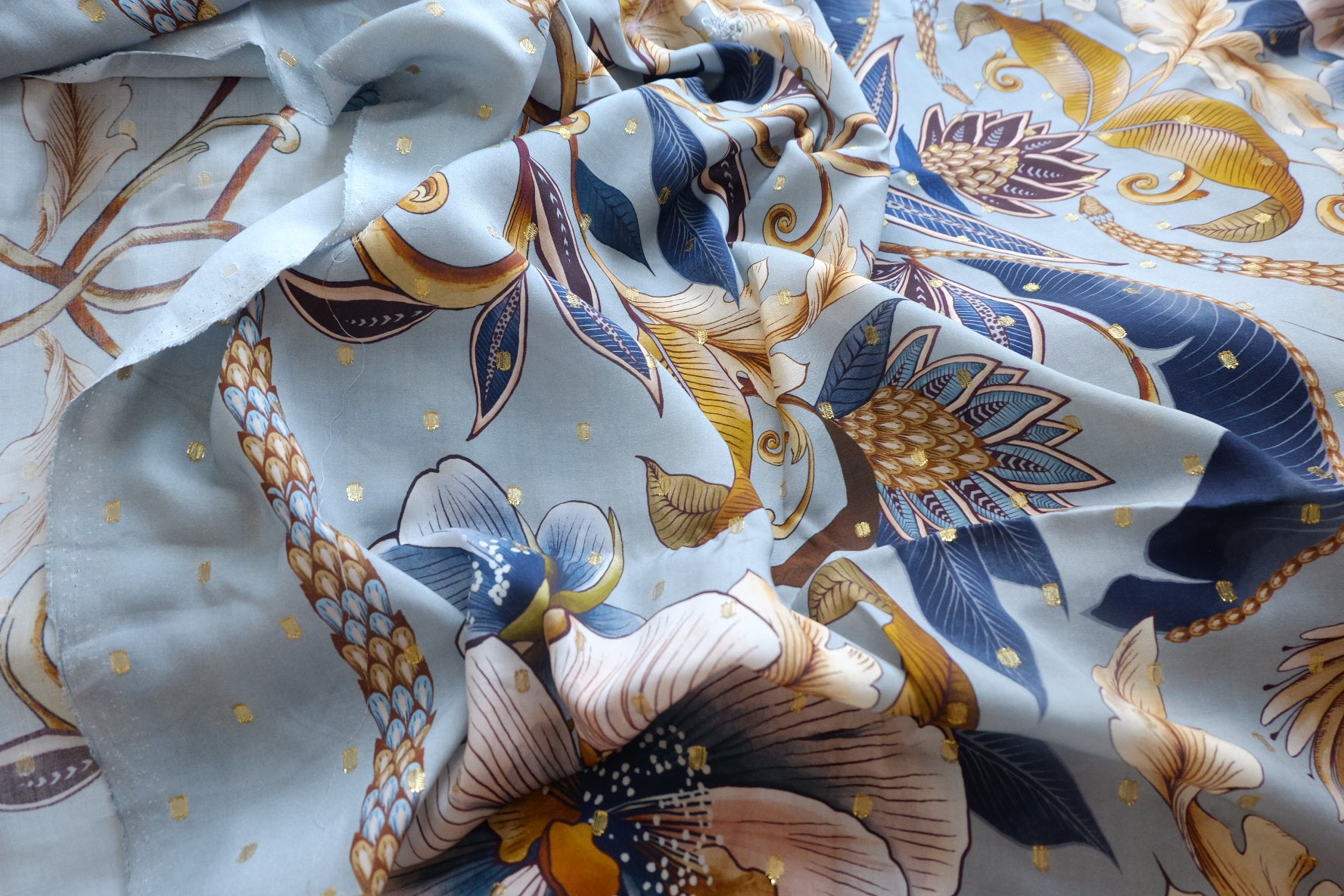 Farm Rio Metallic Botanical Rayon Fabric - 2.73 yd