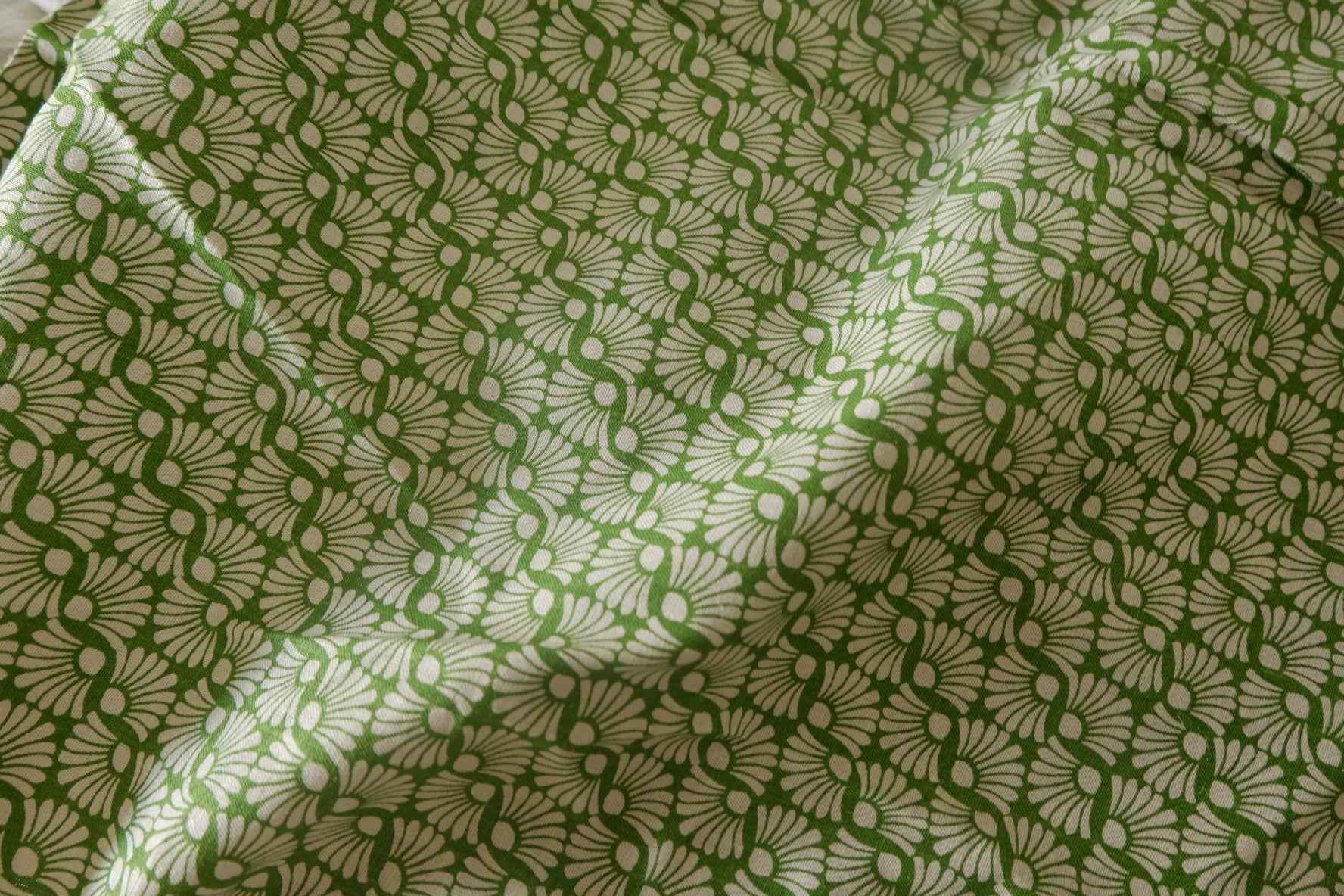 Green Geometric Floral Tencel Linen Fabric – 1.6 Yards