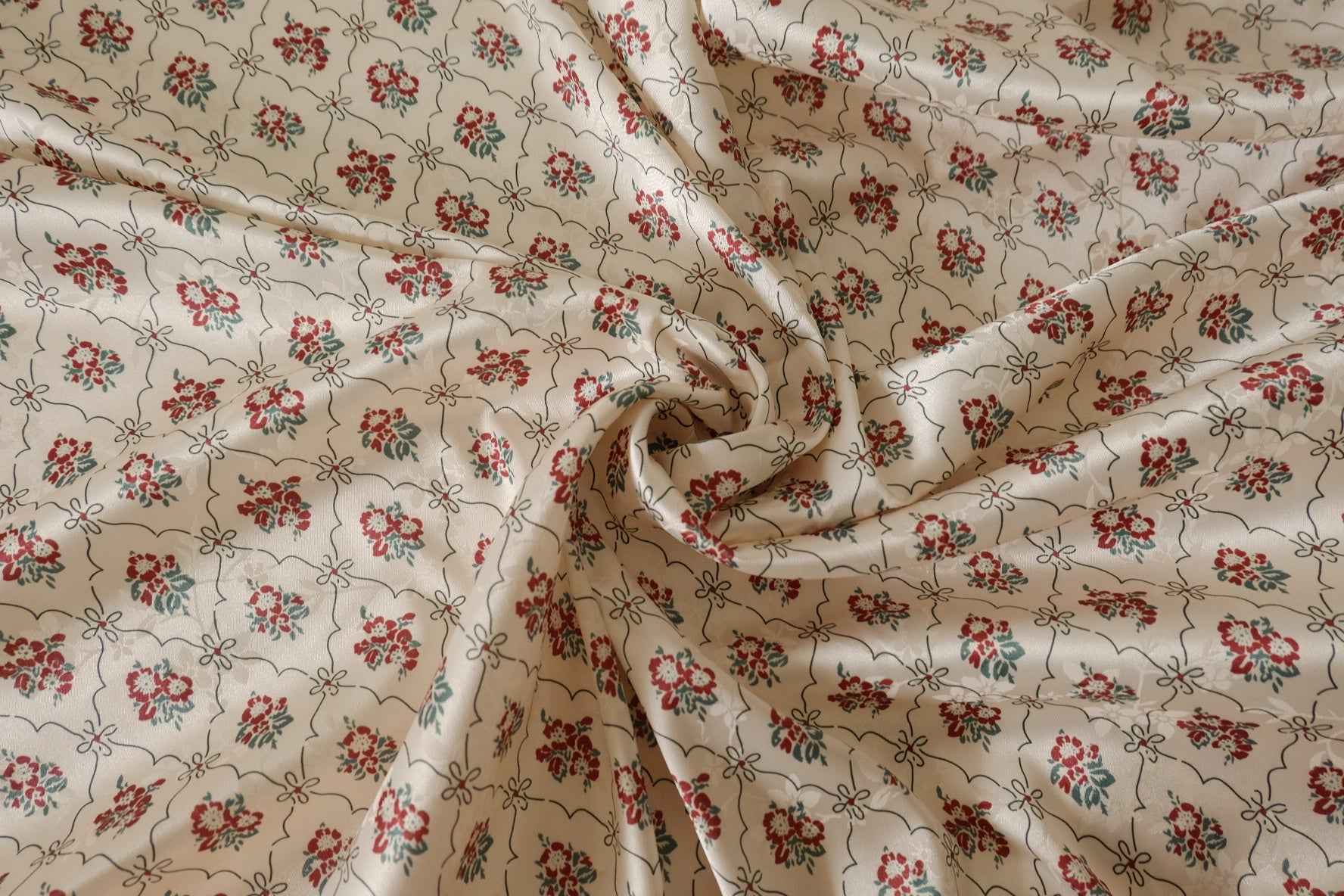 Floral Jacquard Satin Polyester Fabric – 3.3 yd