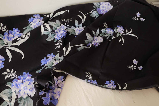 Blue Floral Border Cotton Poplin Fabric – 3.3 yd