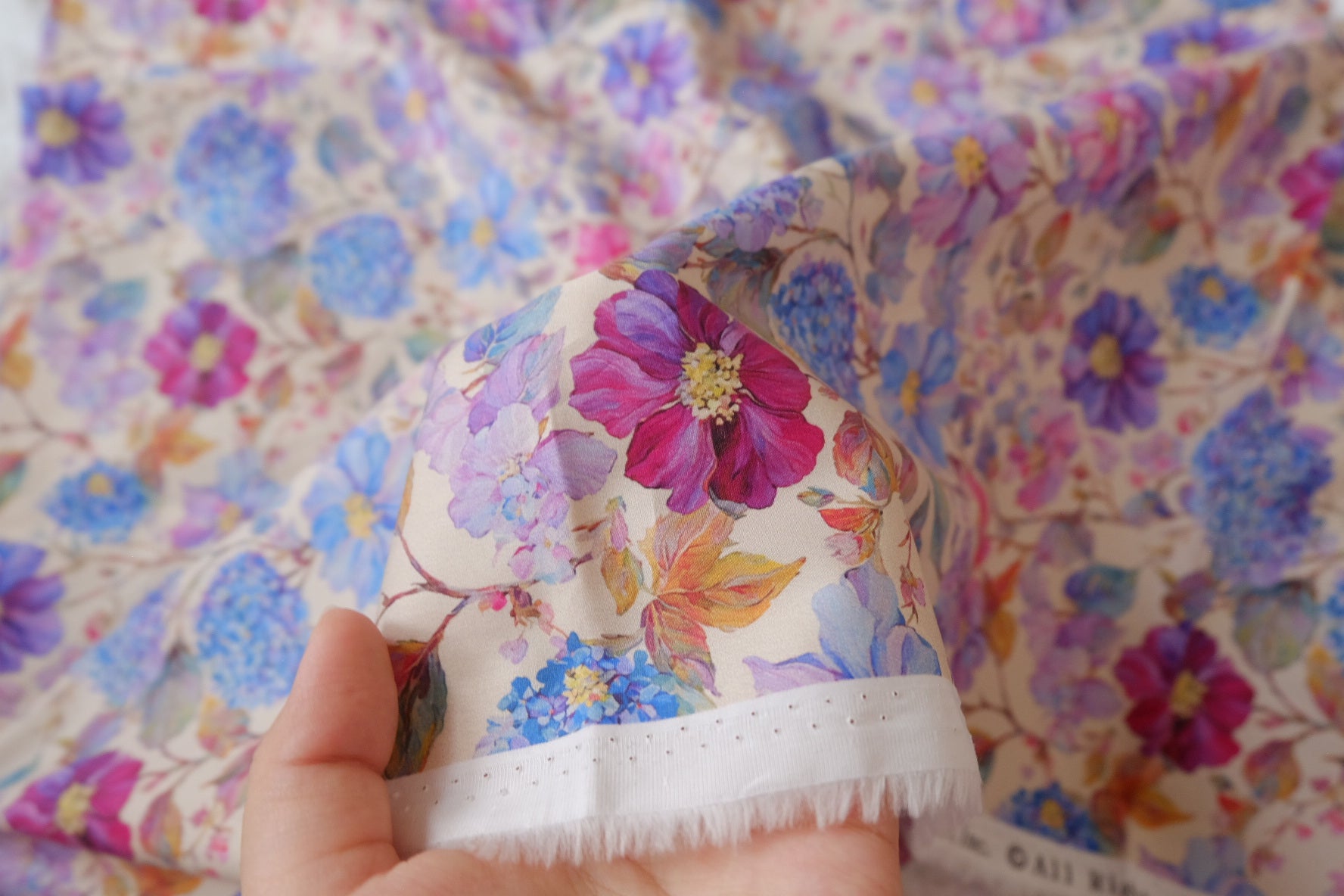 Blue Hydrangea Floral High-Density Cotton Twill (2.4 Yards)