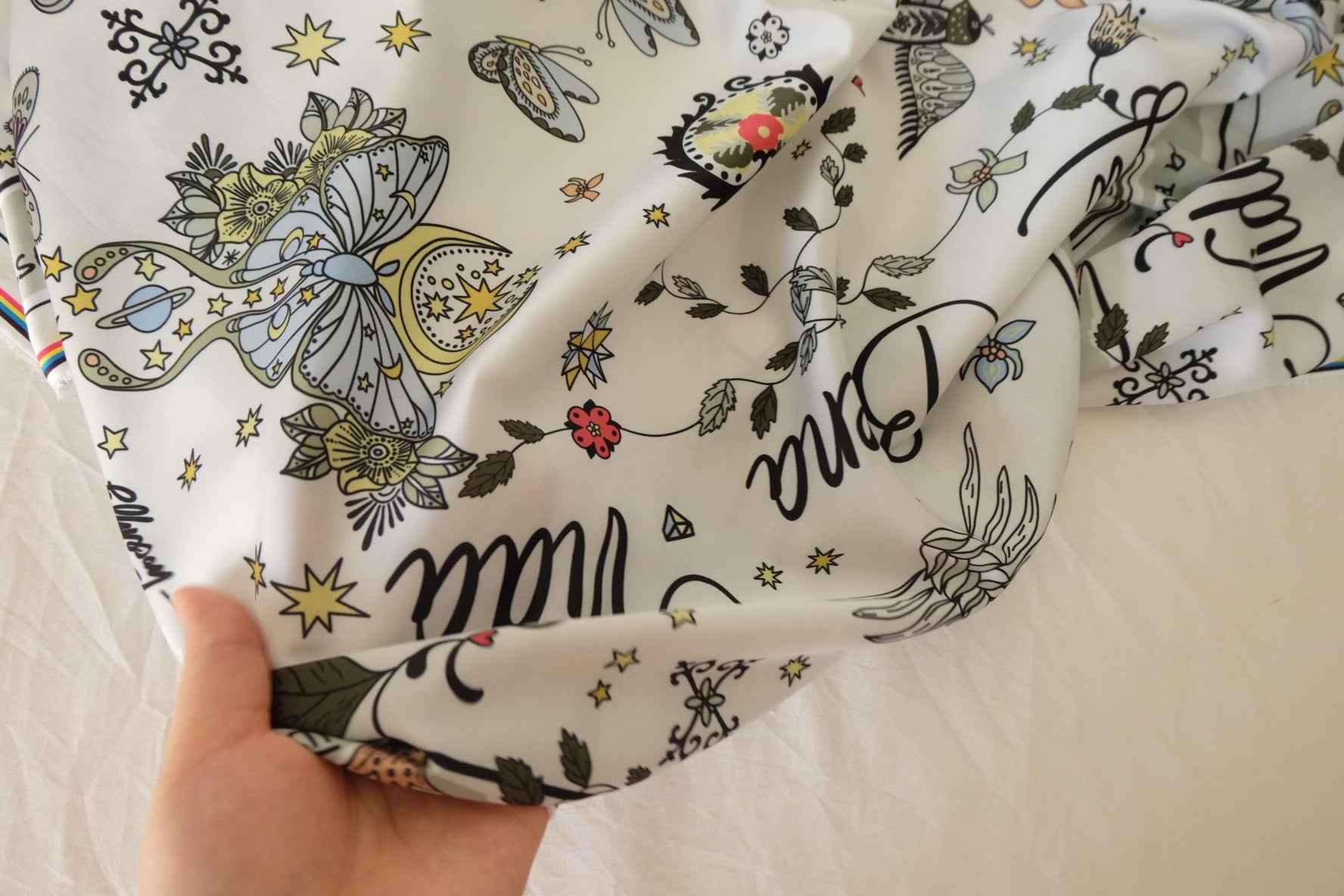 Silk-Like Polyester Chiffon Scarf Print Fabric-1.64 yds