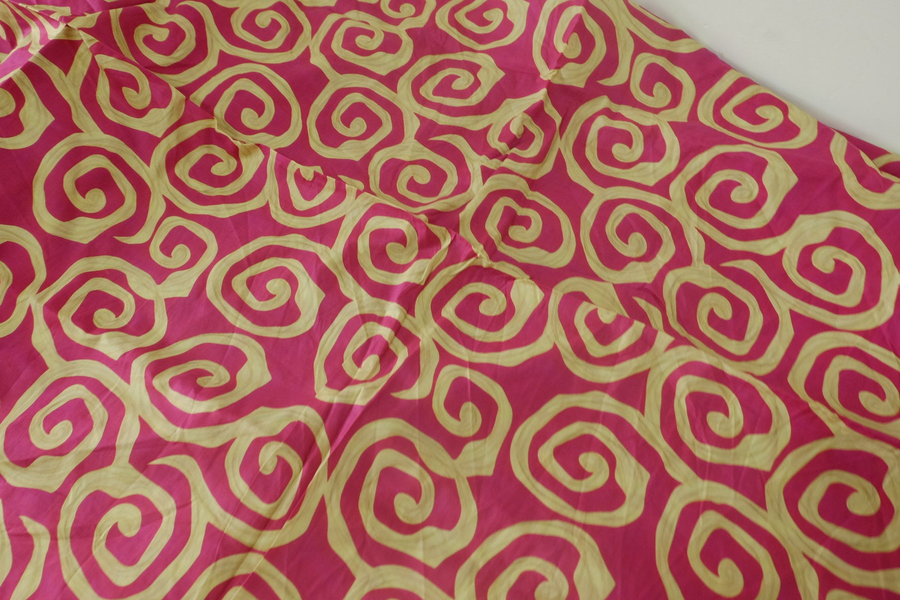 Fuchsia Spiral Print Cotton Lawn – 3 yd