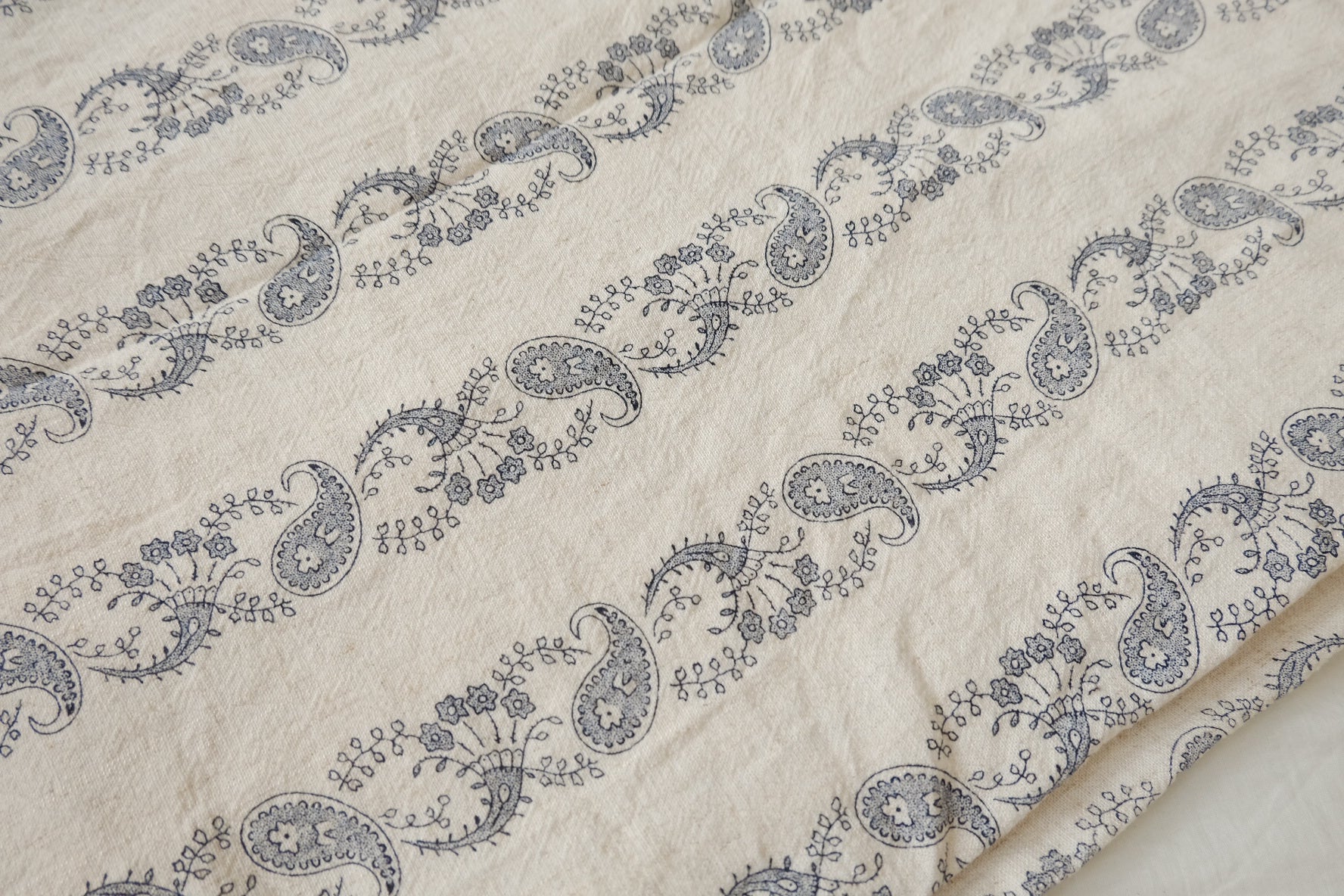 Washed Paisley Linen, 2.19 Yards