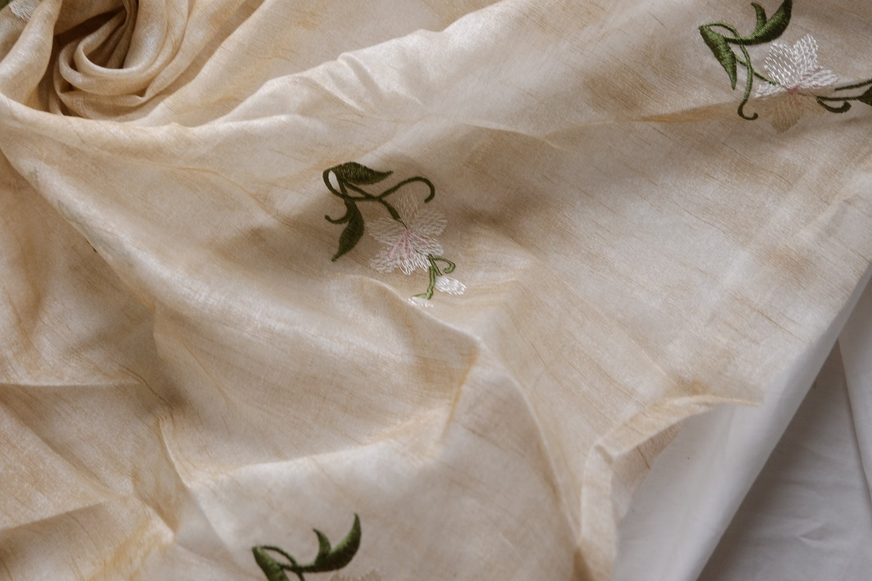 Champagne Floral Embroidered Tencel Blend – 2.2 yd