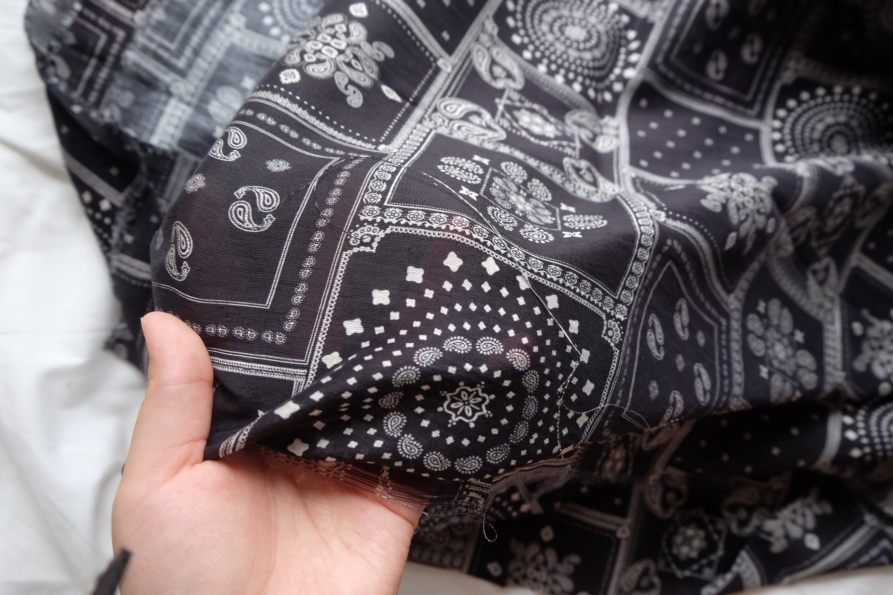 Black Bandana Tencel Ramie Blend – 2.2 yd