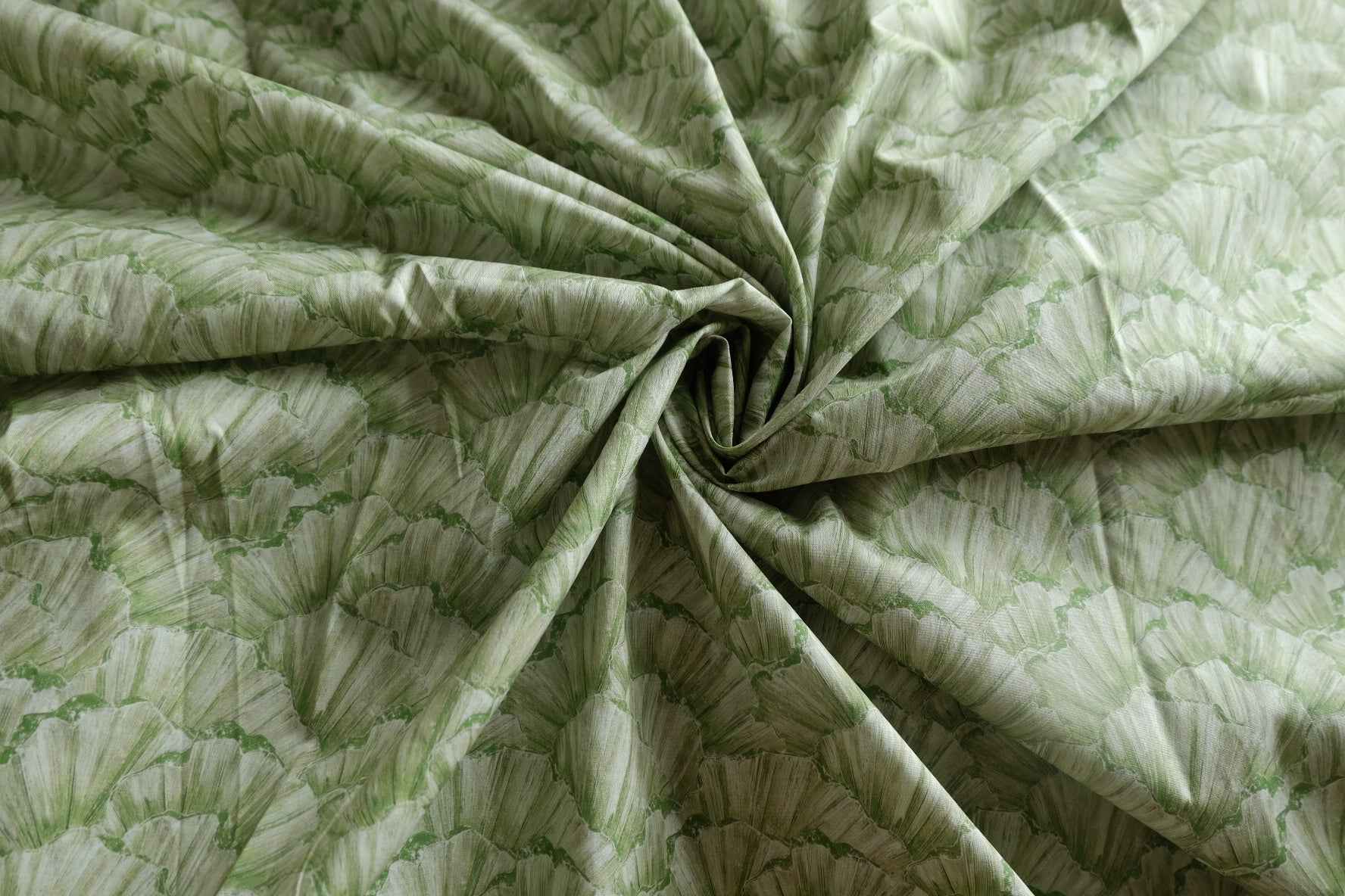 Green Fan Leaf Silky Cotton Lawn Fabric - 3.72 yd