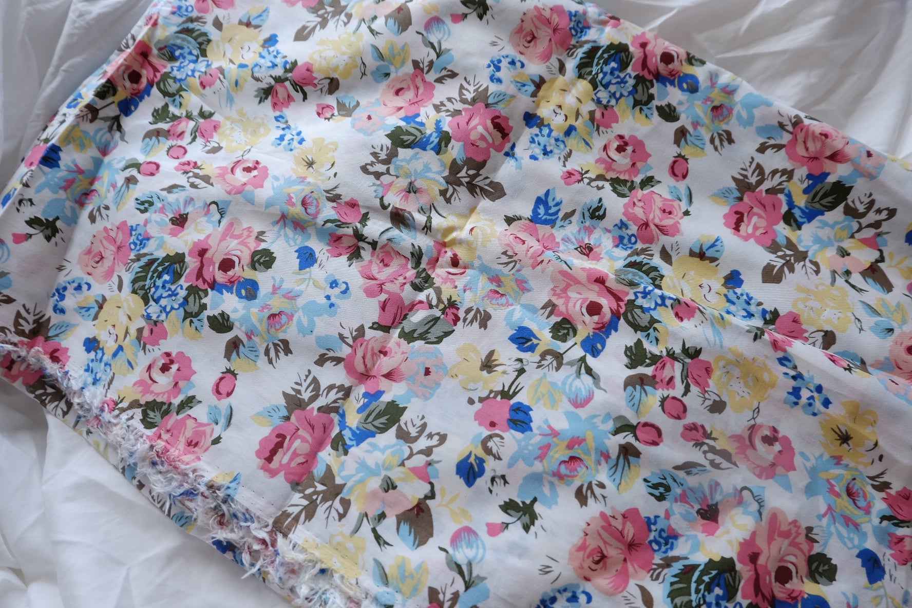 Vintage Rose 40s Cotton Fabric - 3.28 yd
