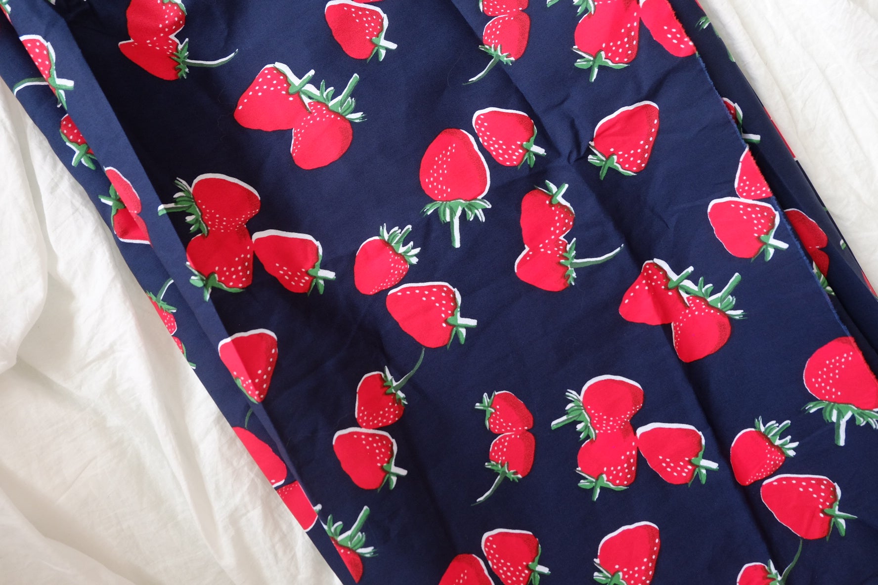 Strawberry Print High-Density Cotton Poplin Fabric, 3.28 Yards