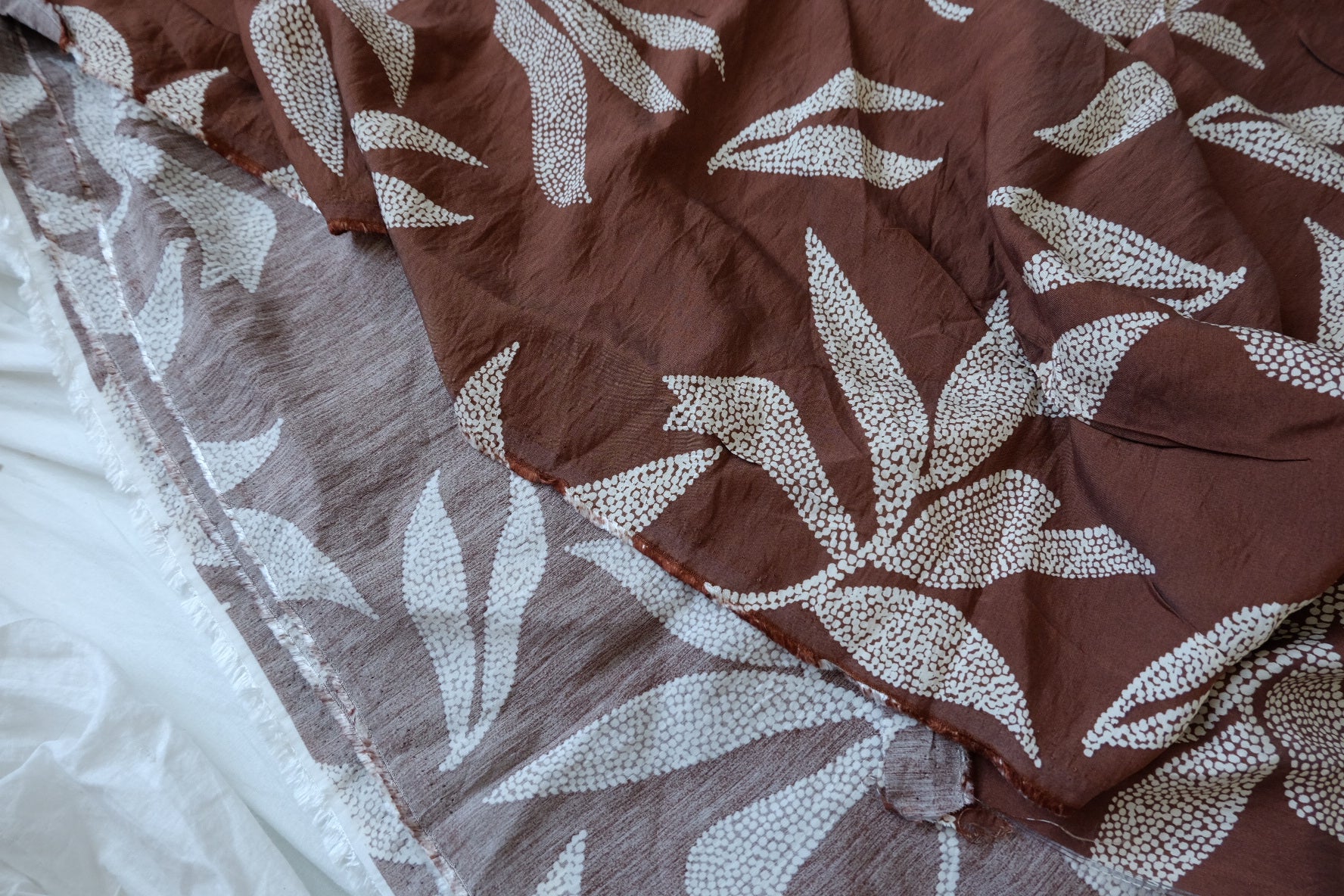 Cocoa White Leaf Tencel-Linen Fabric - 3.72 yd / 2.62 yd