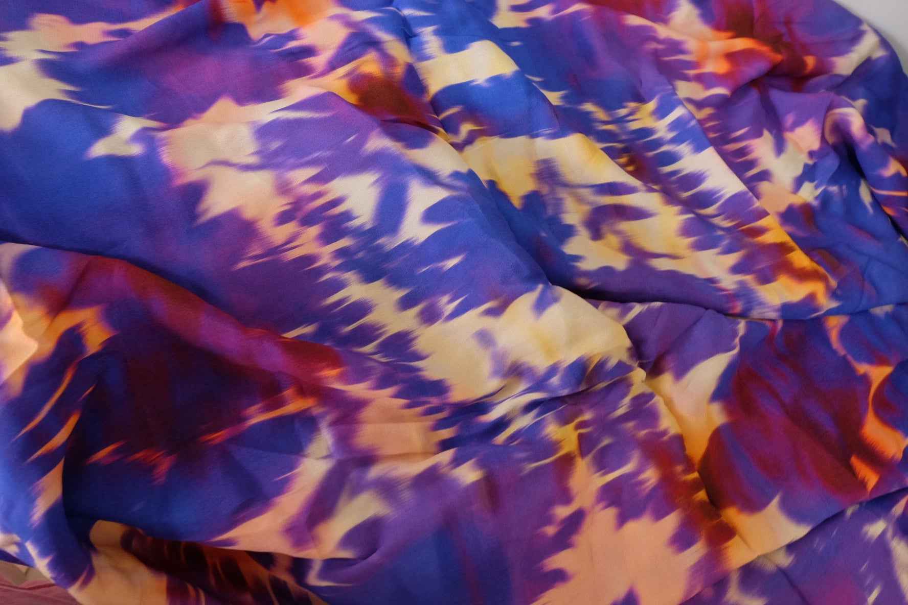Abstract Floral Rayon Cupro Heavy Drape Fabric – 2.2 yd