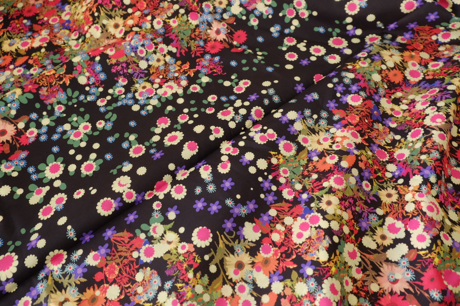 Midnight Wildflower Garden Cotton Lawn Fabric – 2.1 yd