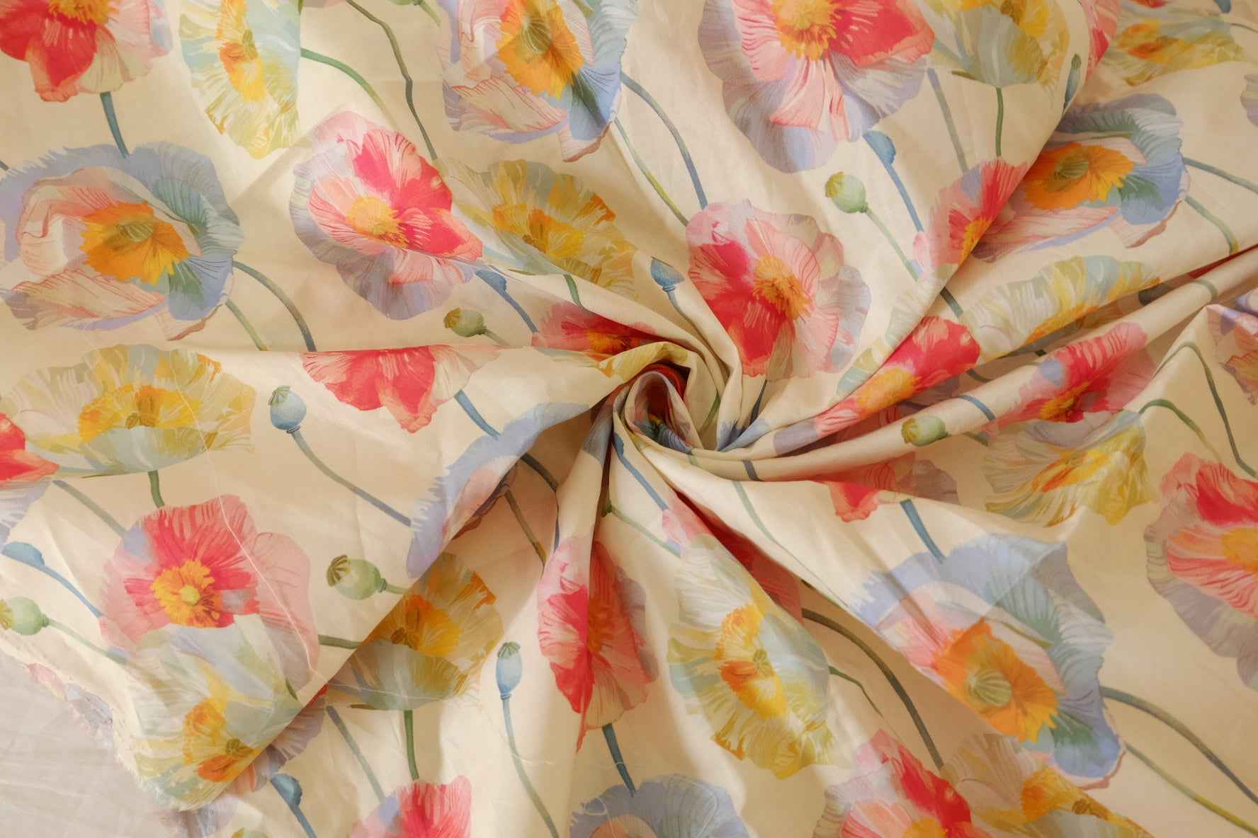 Watercolor Poppy Cotton Lawn Dress Fabric – 3.5 yd