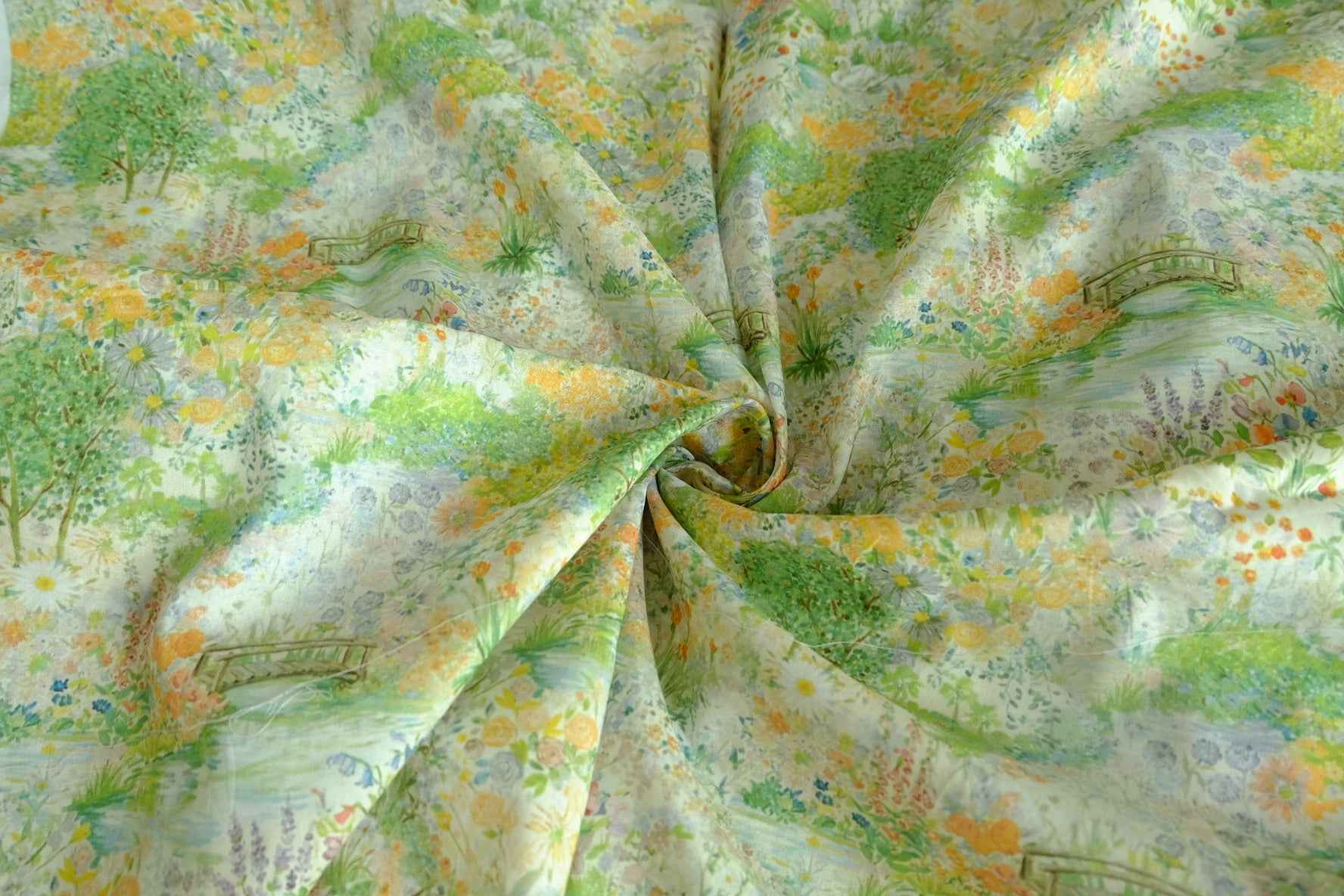 Storybook Garden 80s Lightweight Cotton Fabric - 1.64 yd