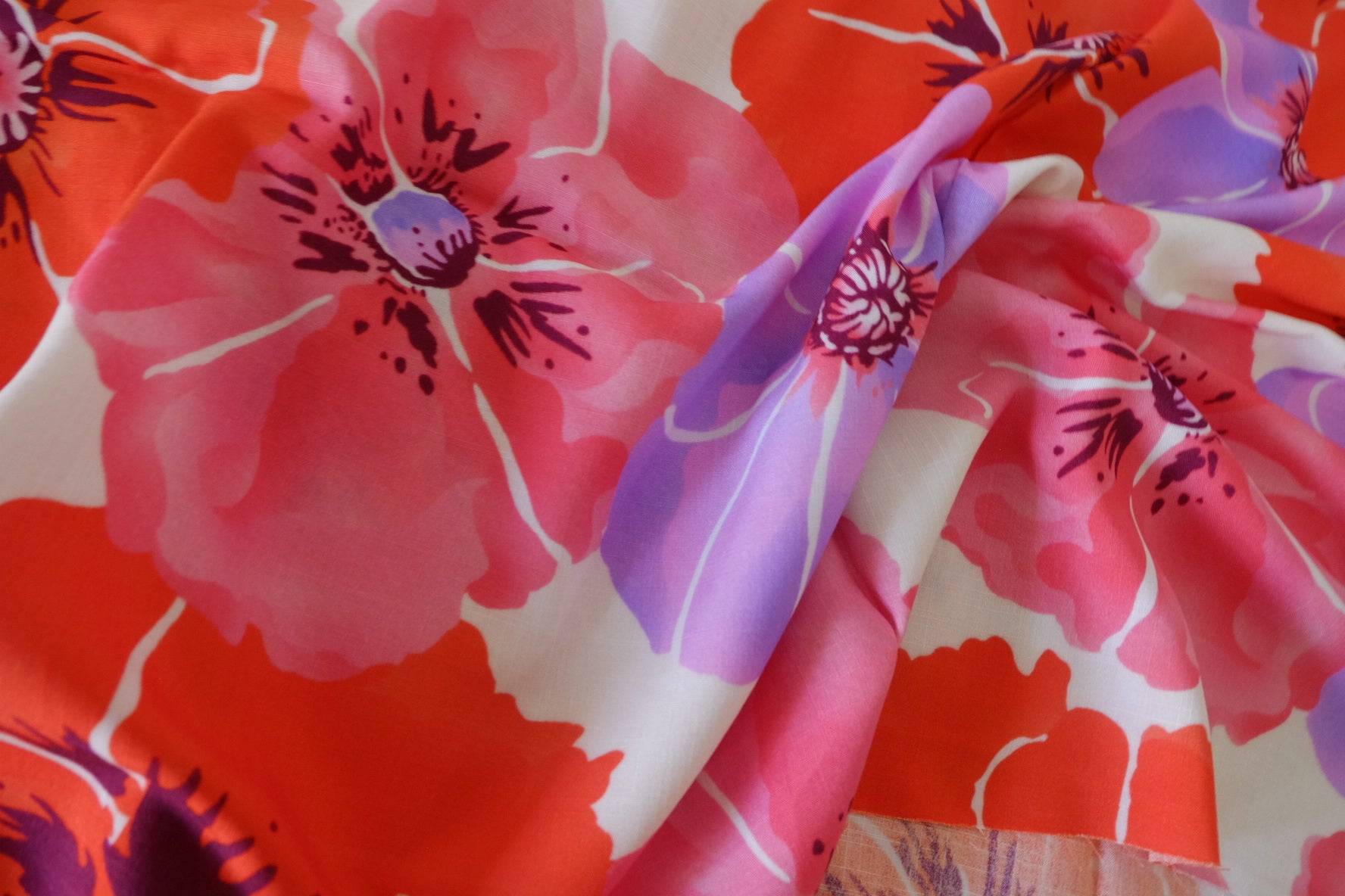 Bold Floral Soft Cotton Challis Fabric – 2.2 yd