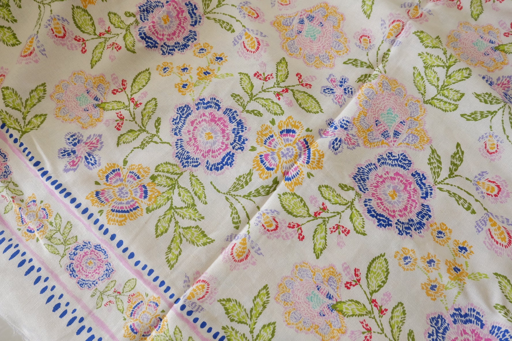 Border Garden Floral Cotton Linen Fabric — Minor Flaw, 2.19 Yards