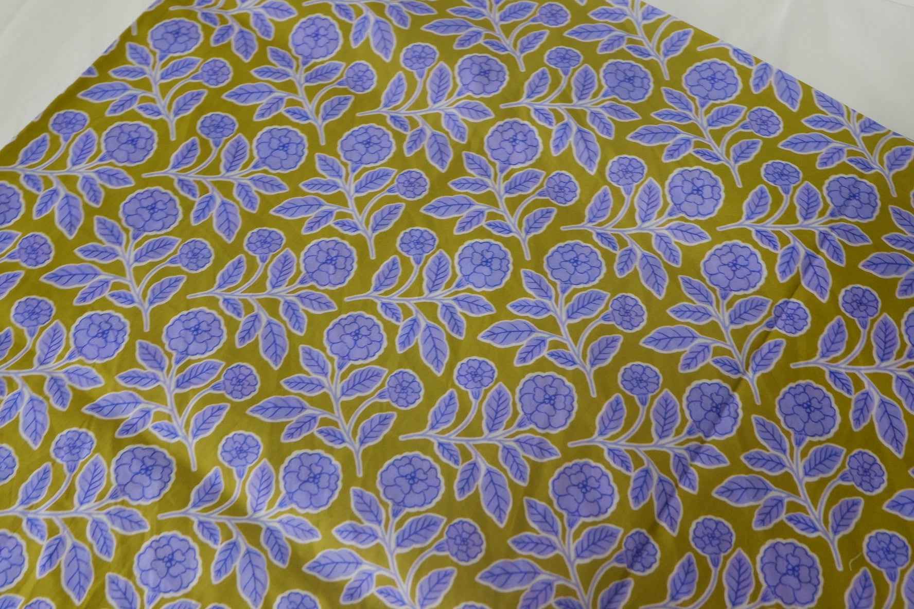 Lavender Blooms on Olive Cotton Lawn – 2.7 yd