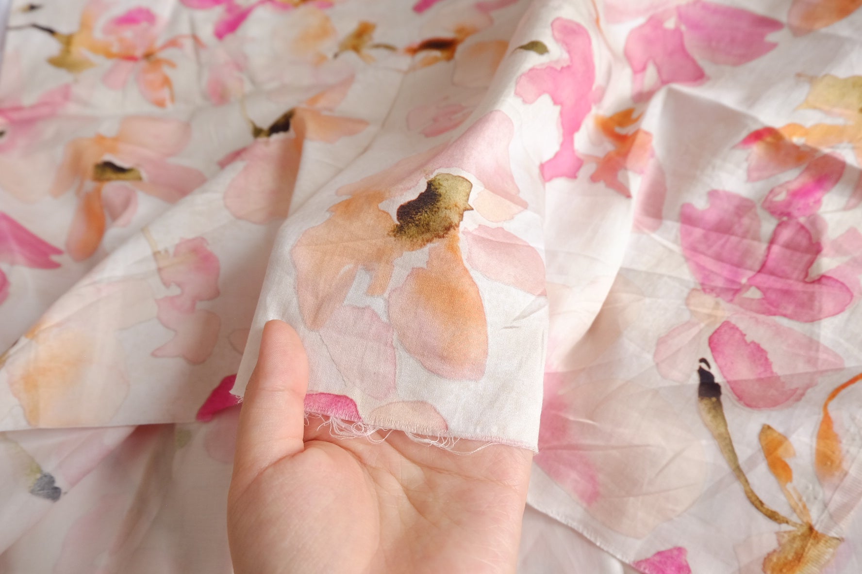 Watercolor Floral Silky Cotton Sateen Fabric - 3.28 yd