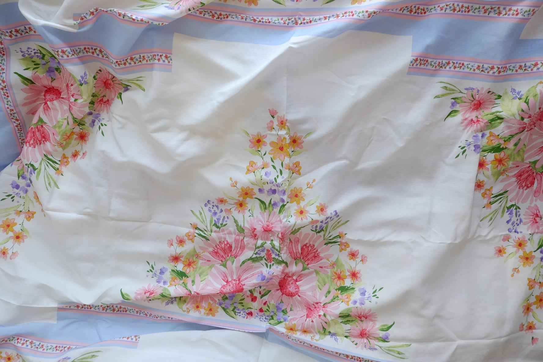 Cool Touch Linen Placement Floral Fabric - 1.64 yd