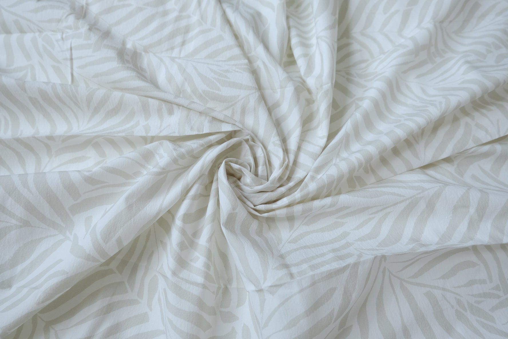 Textured White Cotton Poplin, 2.2 Yards