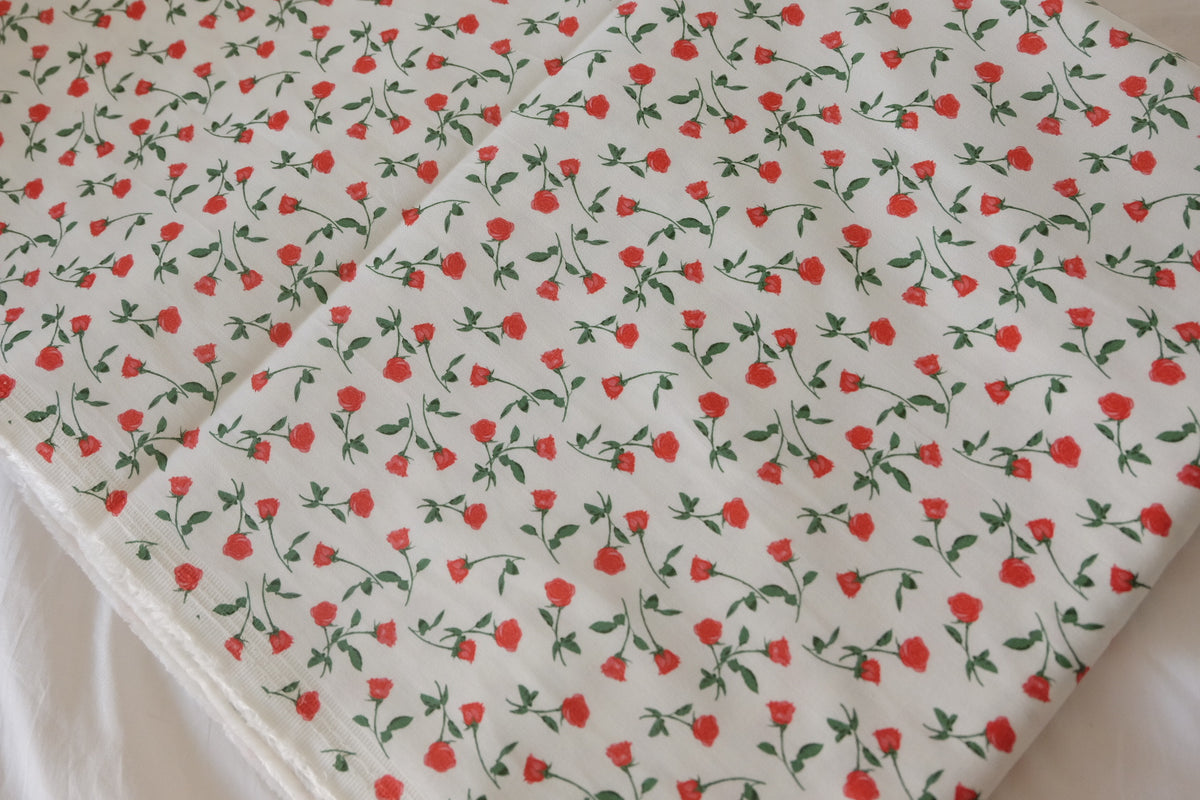 Little Red Roses Cotton Sateen – 2.19 yd