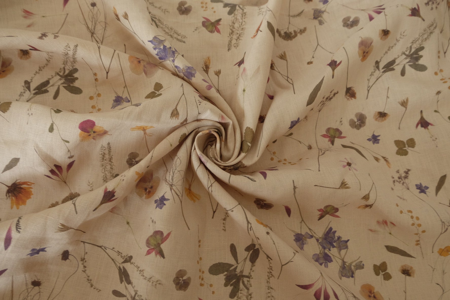 Botanical Meadow Heavy Linen Fabric – 2.5 yd