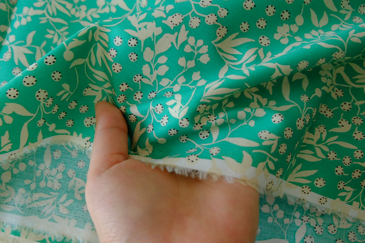 Emerald Berry Garden Fine Cotton – 3.28 yd