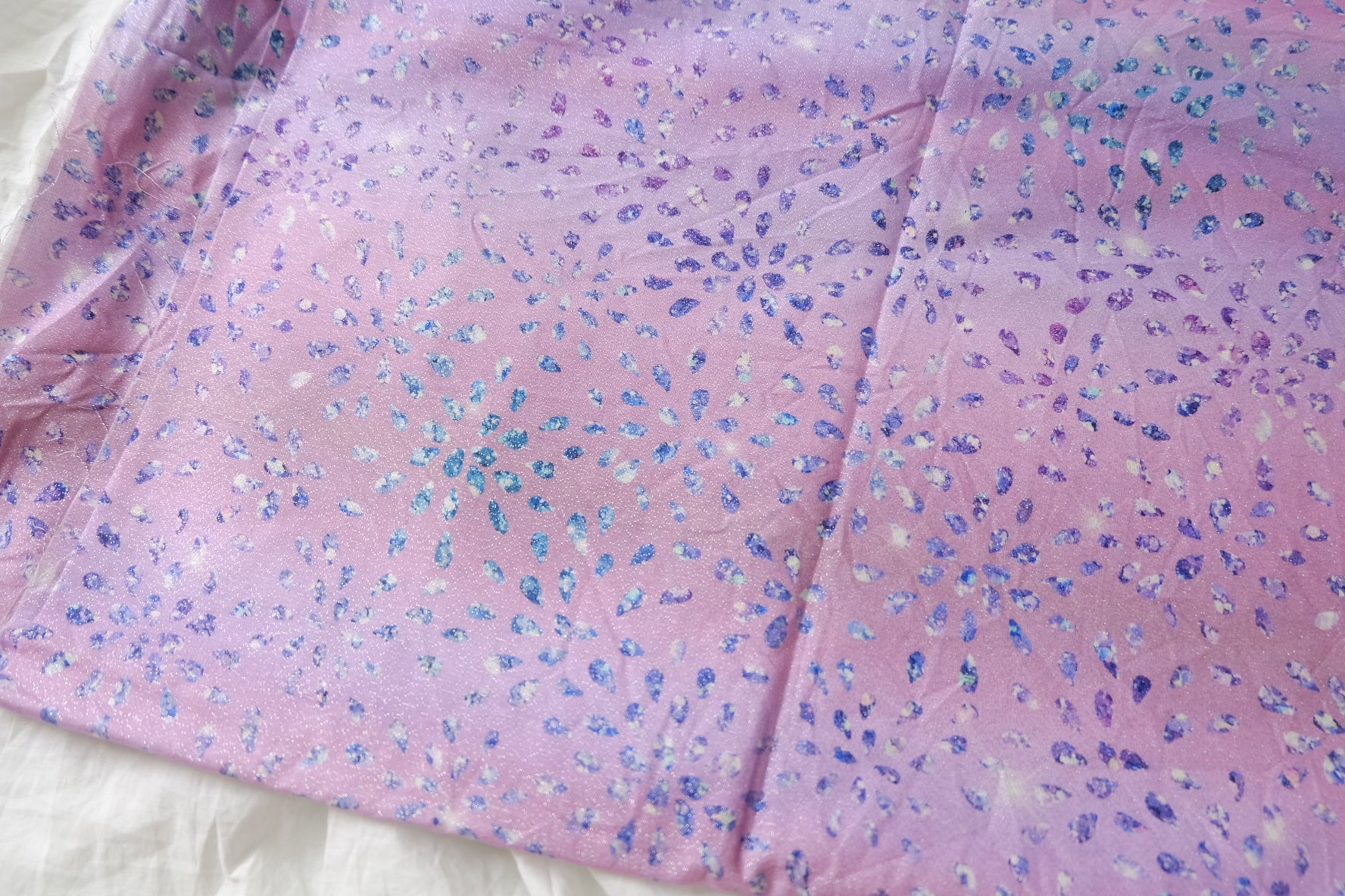 Lavender Starburst Foil Cotton Fabric 2.0 Yards