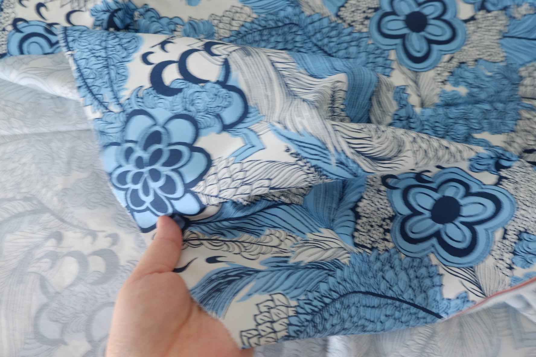 Blue Botanical Garden Cotton Lawn – 2.2 yd / 3.3 yd