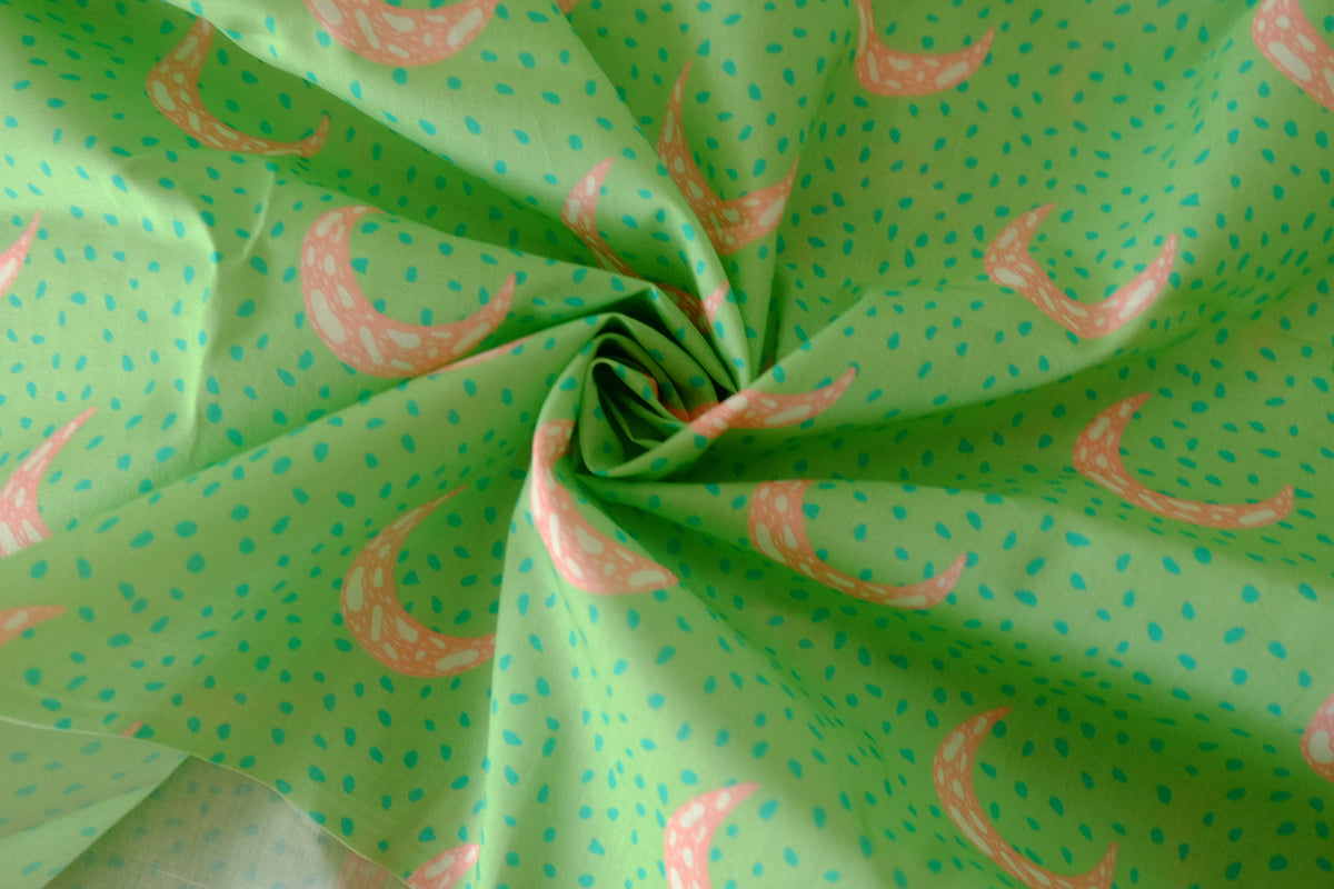 Pink Moons on Apple Green – Fine Cotton Lawn – 3.2 yd