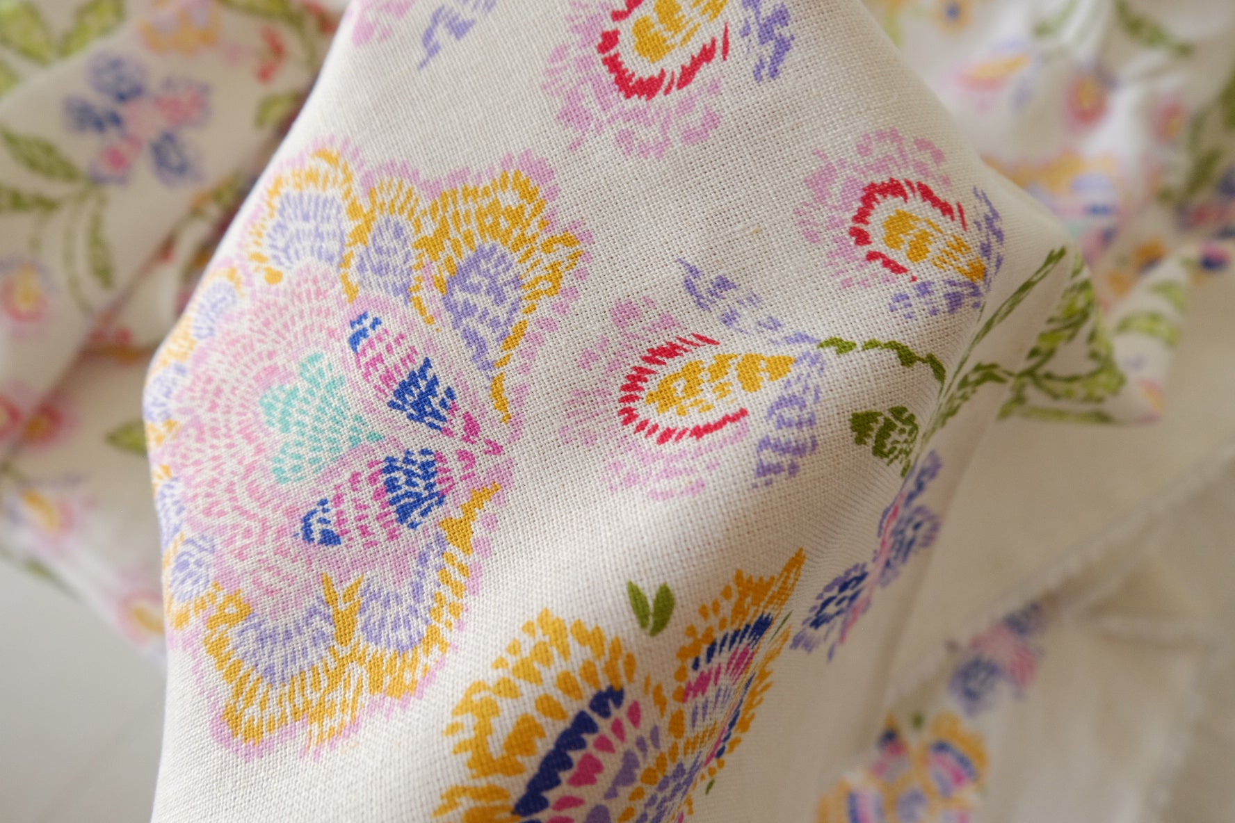 Border Garden Floral Cotton Linen Fabric — Minor Flaw, 2.19 Yards