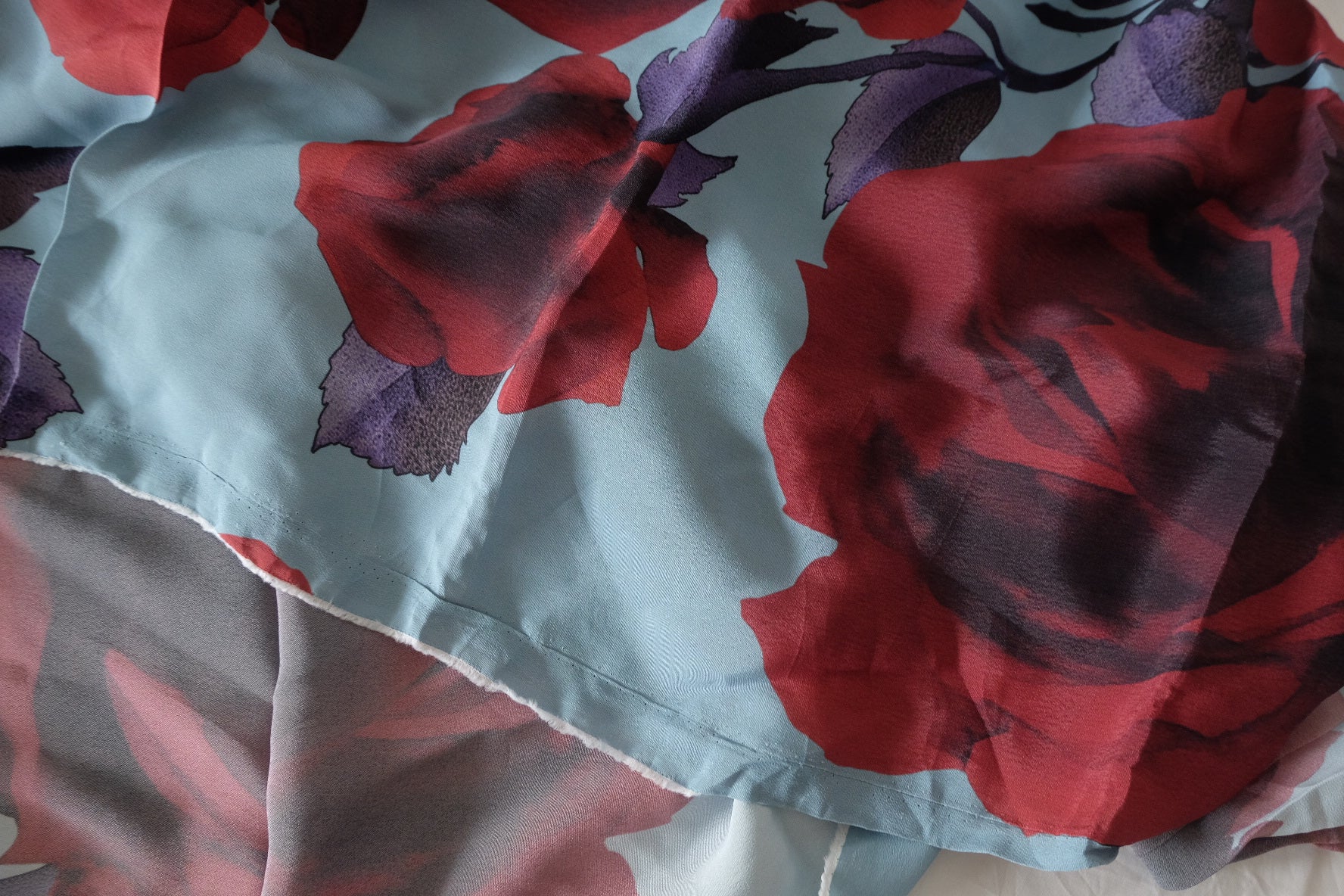 Oversized Red Rose Rayon Fabric – 3.94 yd