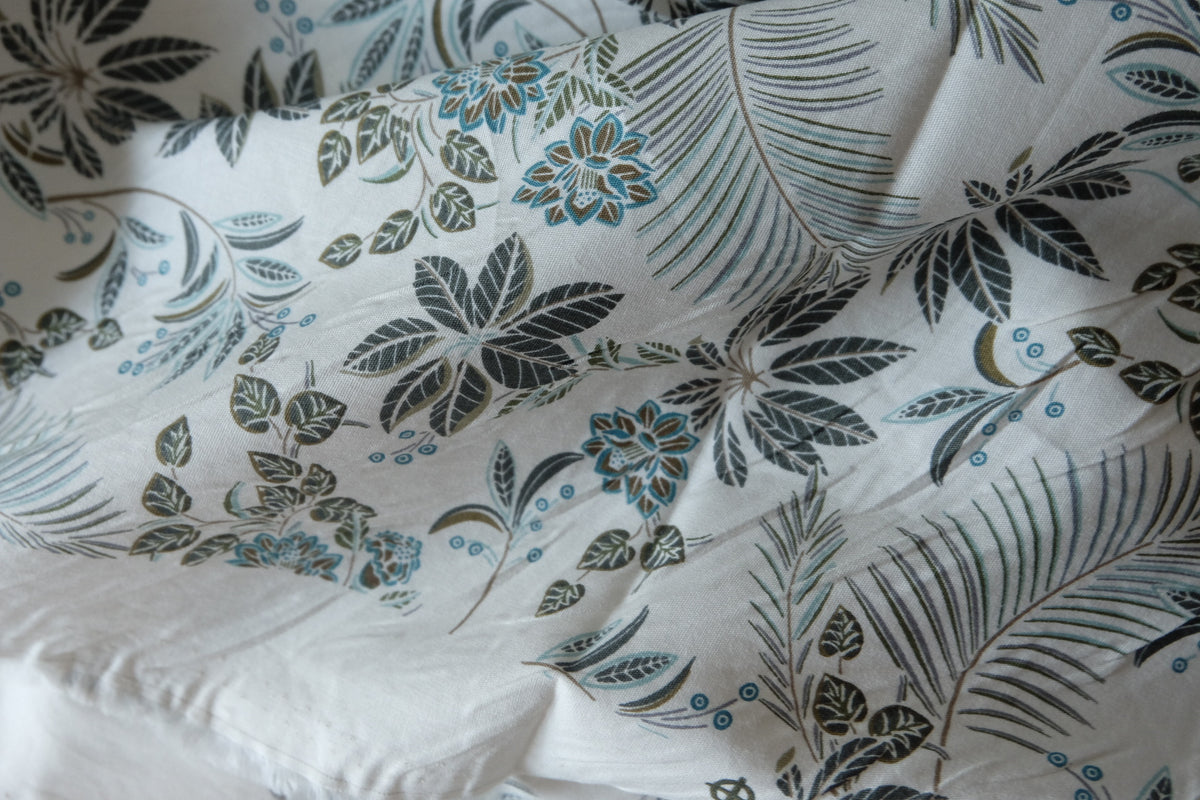 Quiet Tropical Garden – Cotton Print Fabric – 2.84 yd