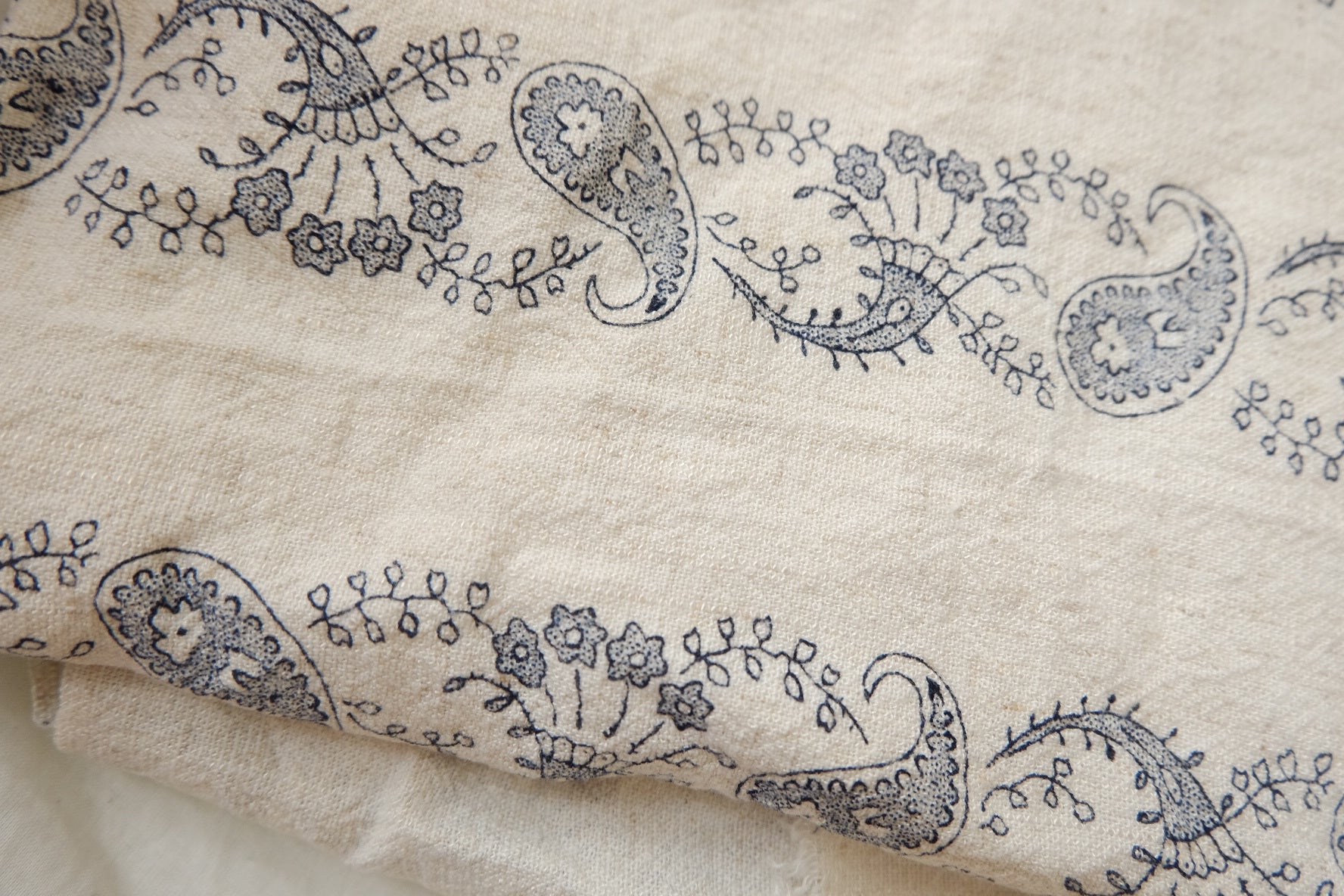 Washed Paisley Linen, 2.19 Yards