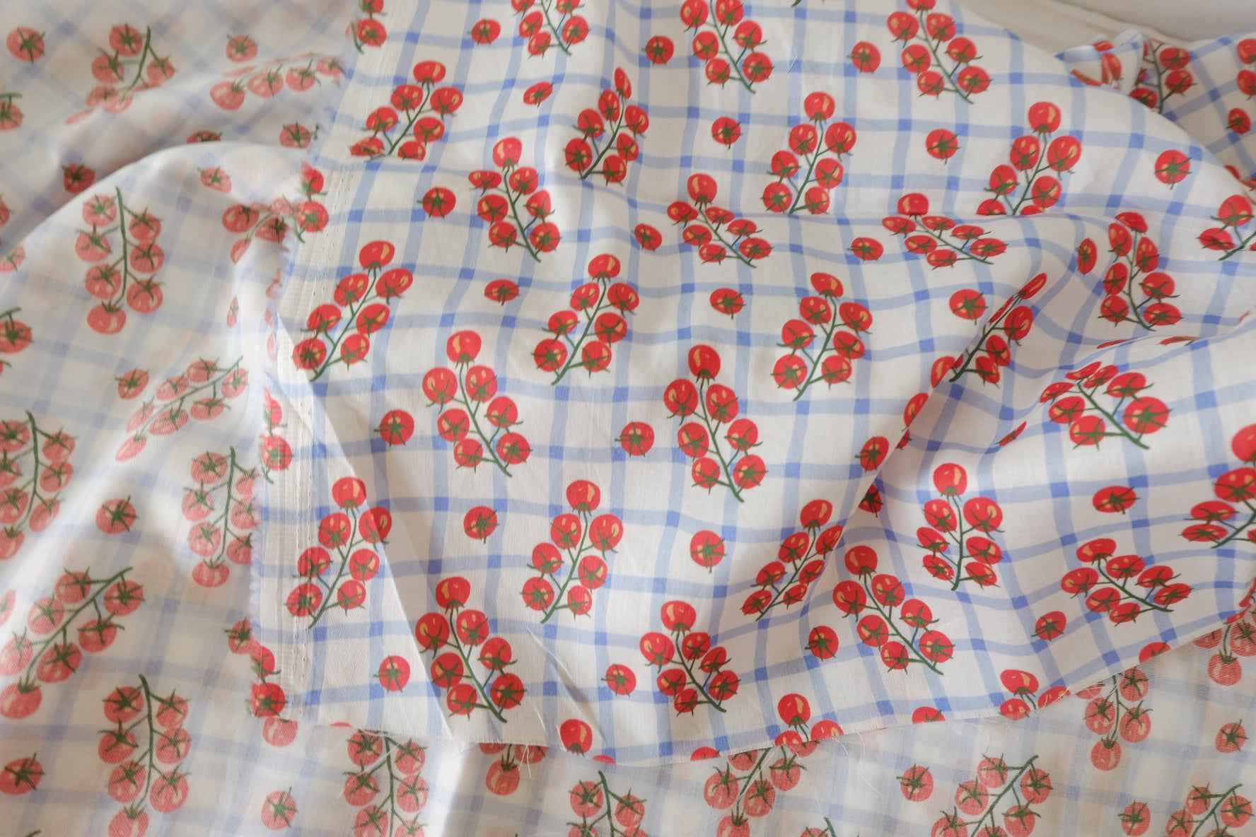 Tomato Check 80s Cotton Sateen Fabric – 2.2 yd