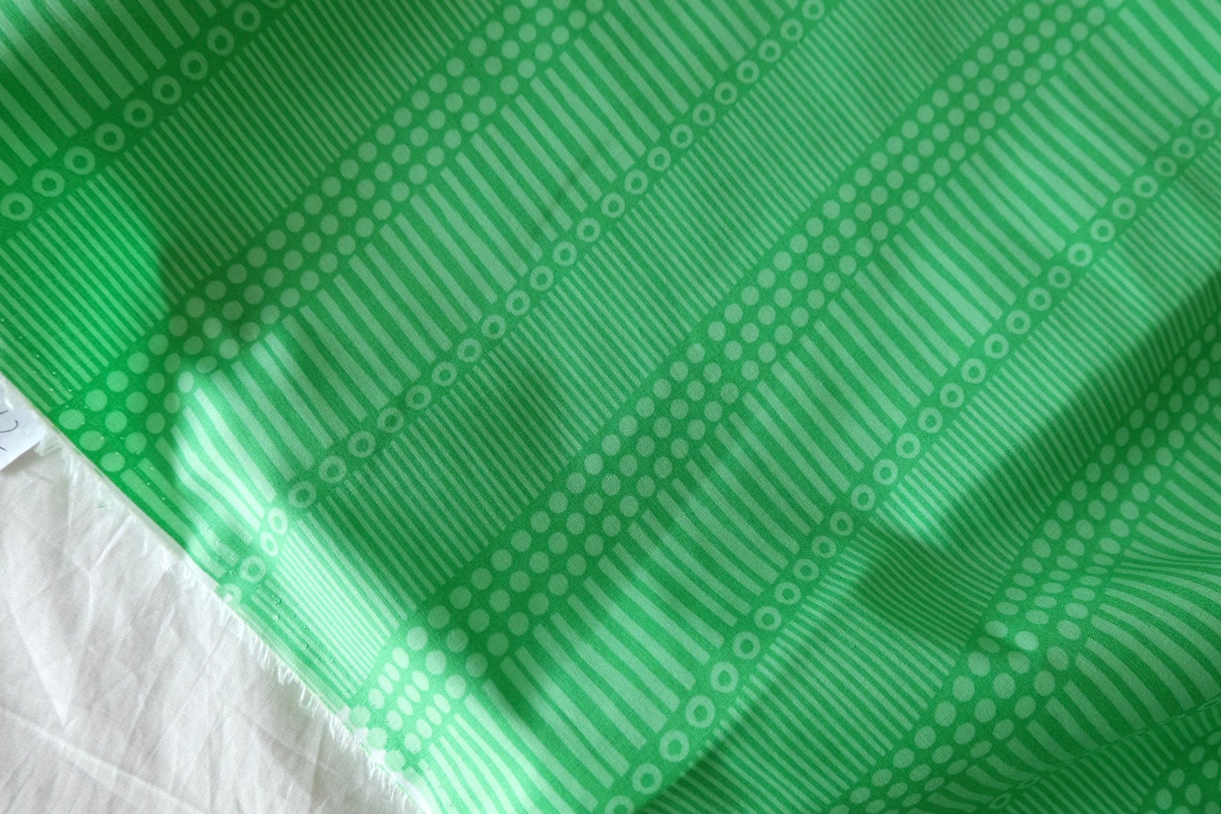 Fresh Green Geometric Cotton Poplin Fabric – 2.19 yd