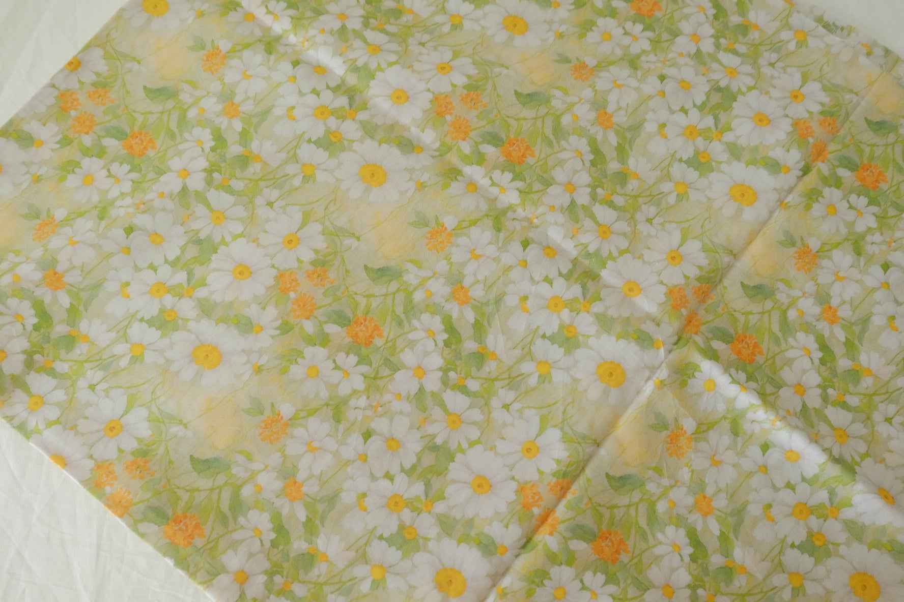 Daisy 80s Cotton Sateen Fabric – 1.6 yd
