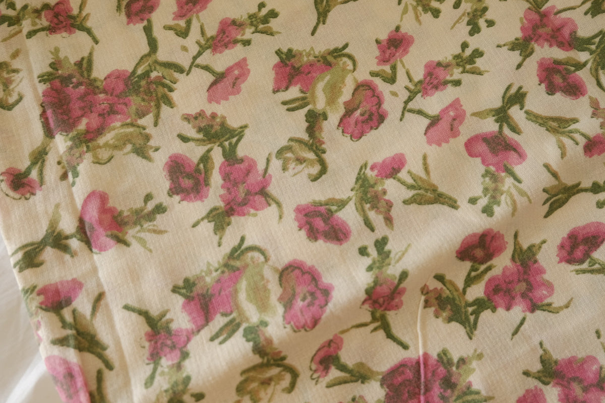 Vintage Pink Wildflowers – Cotton Linen Gauze Fabric | 2.3 Yards