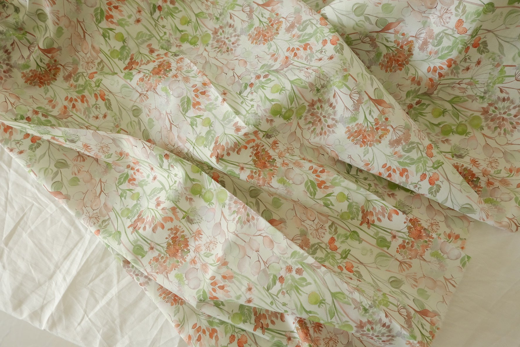 Meadow Bird Botanical Print Cotton Lawn Fabric – 3.28 yd Piece