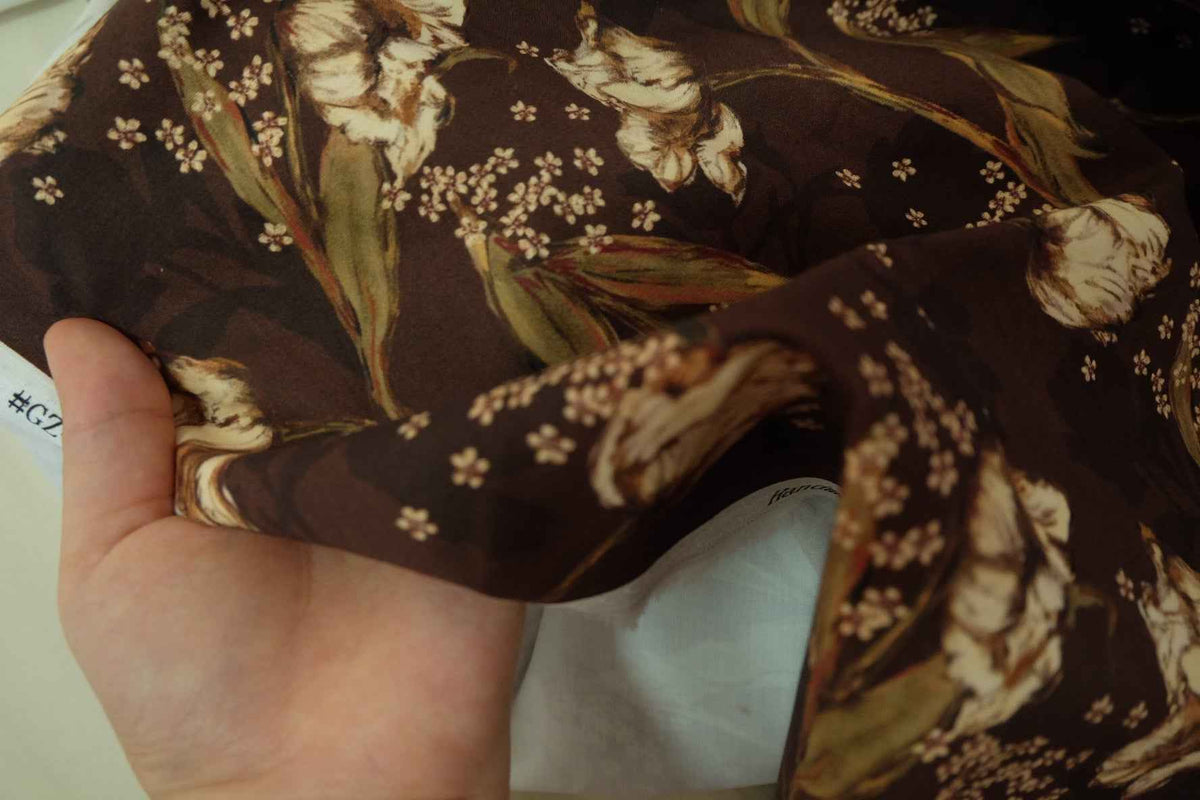 Midnight Botanical Floral Double-Layer Cotton Poplin – 2.19 yd