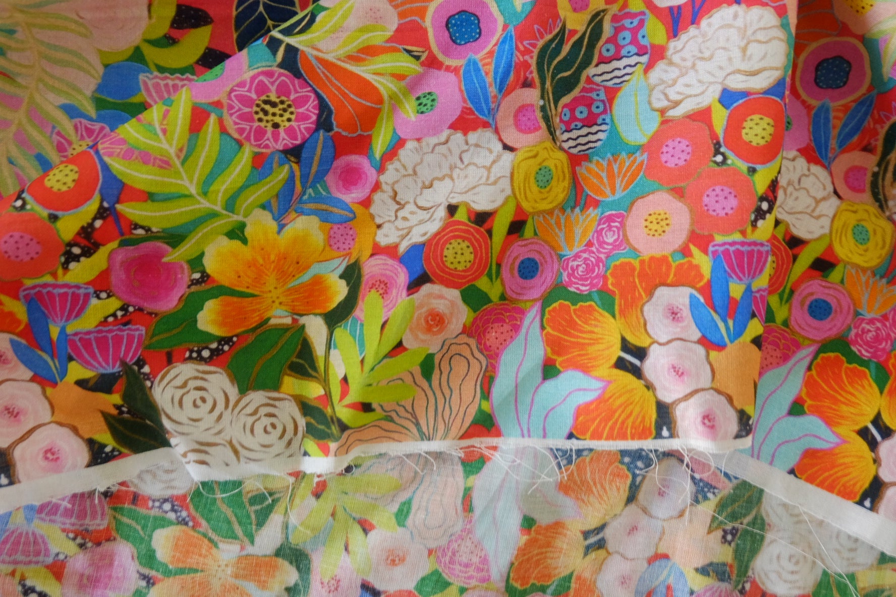 Bright Tropical Floral Cotton Voile Fabric – 2.2 yd