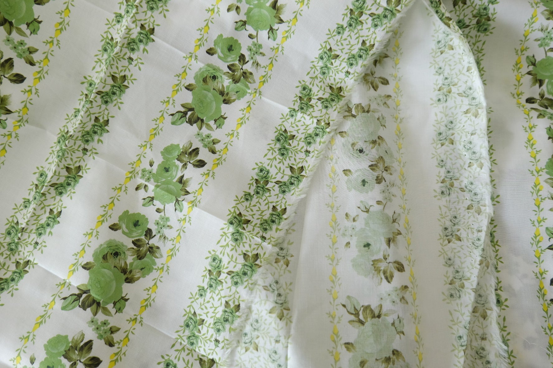 Green Rose Vine Stripe Cotton Lawn Fabric – 2.73 yd Piece