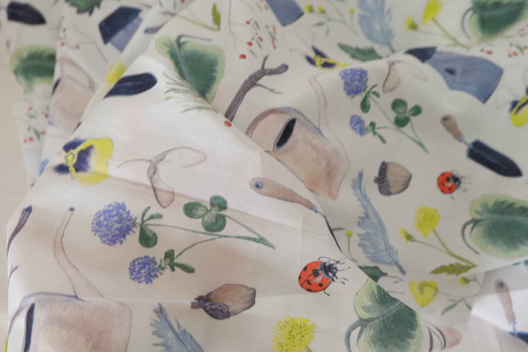 Garden Notes Ultralight Cotton Lawn – 2.2 yd/3.3 yd
