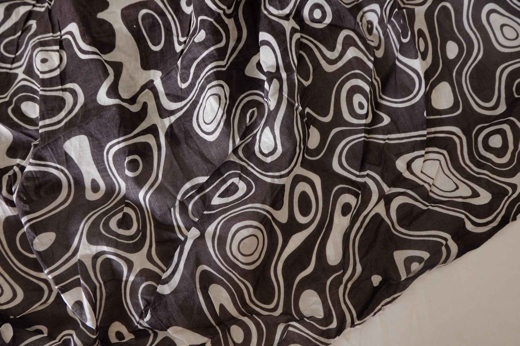 Black Abstract Lightweight Cotton Linen — 1.31 yd