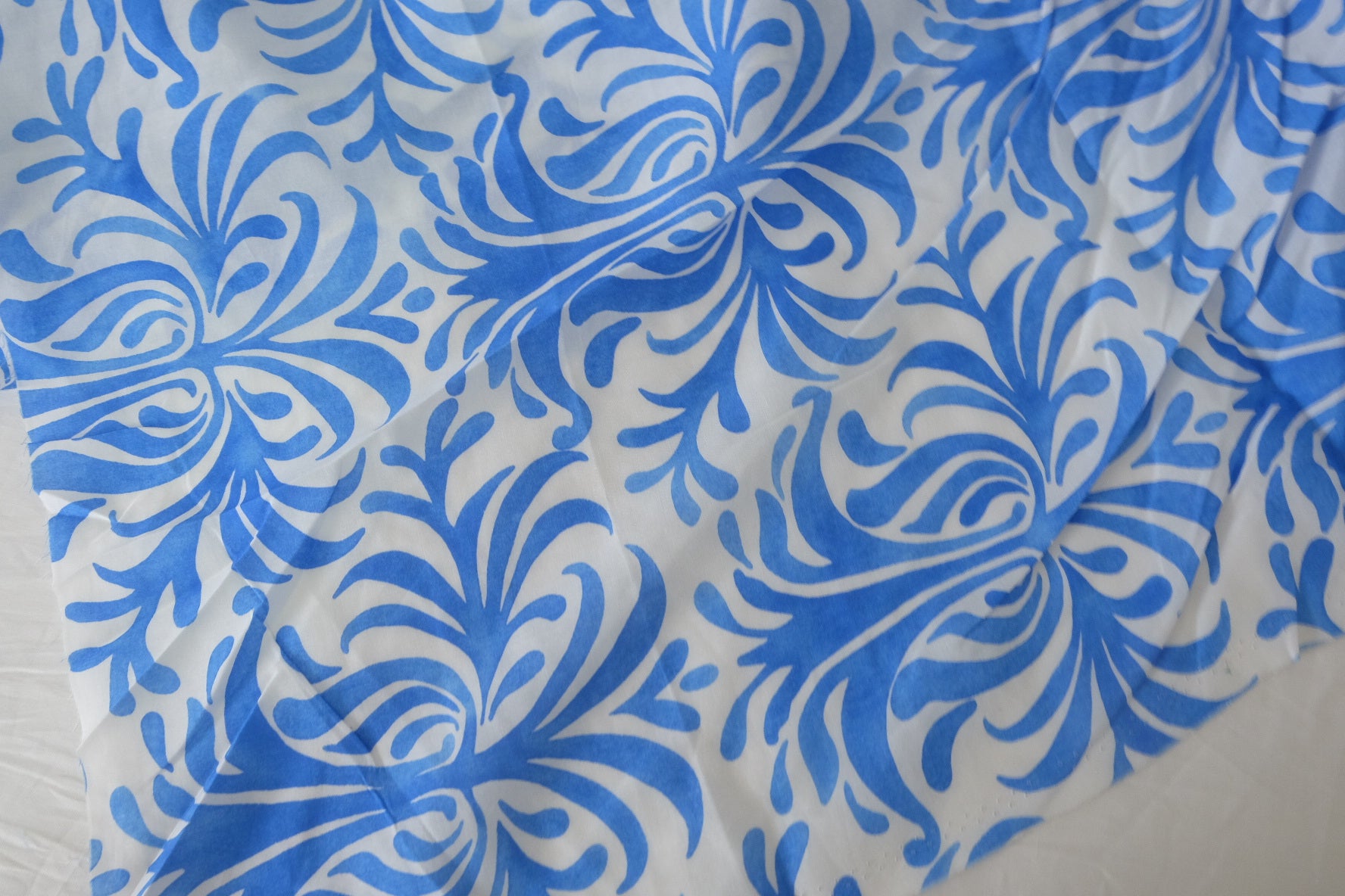 Blue White Scroll Print Ultra-Light Cotton Fabric - 4.9 yd