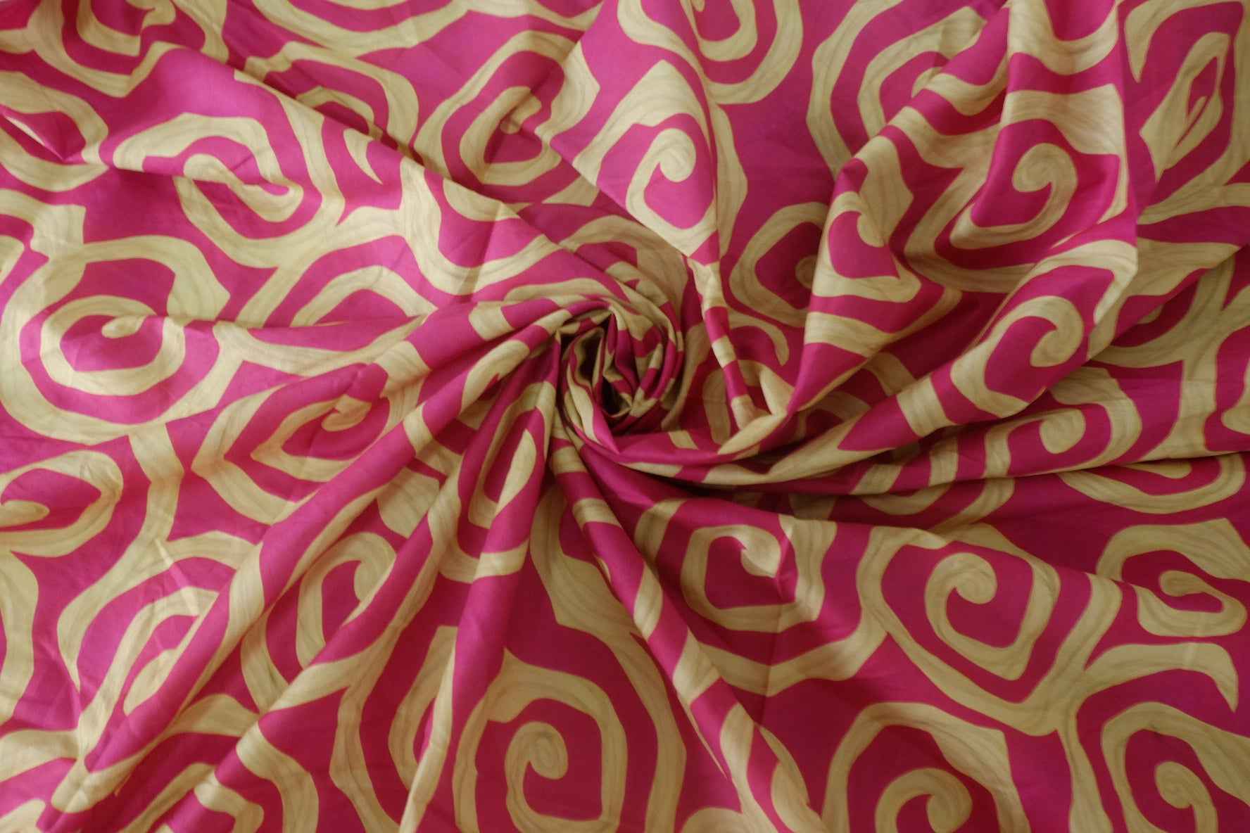 Fuchsia Spiral Print Cotton Lawn – 3 yd