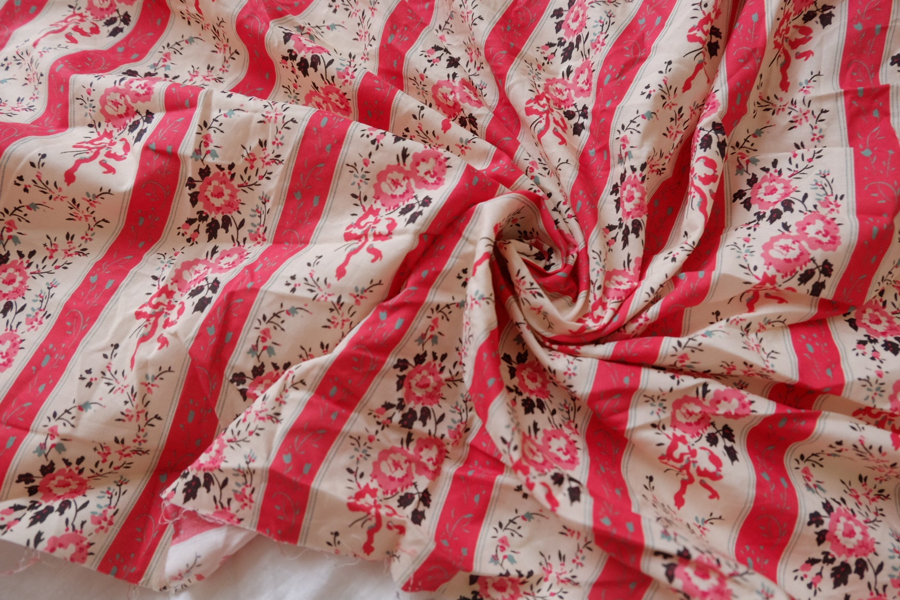 Vintage Red Floral Stripe Cotton Poplin — 1.97 yd