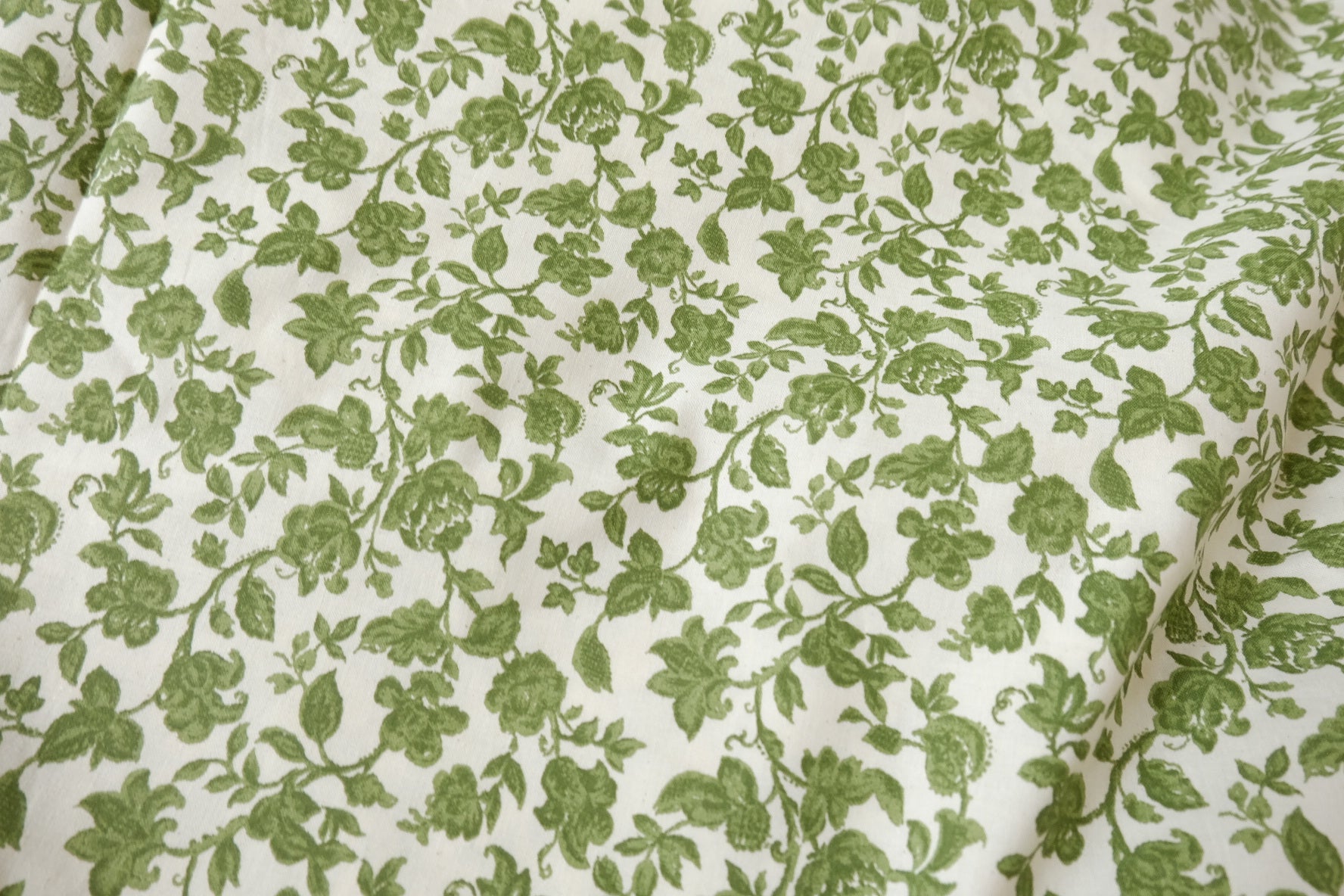 Olive Vine Cotton Linen, 1.6 Yards