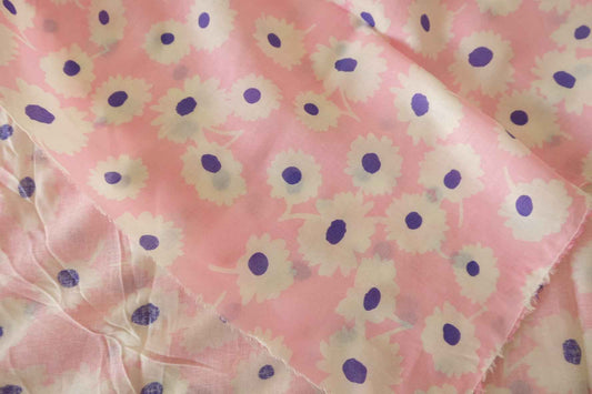 Pink Daisy Linen Fabric – 2.19 yd